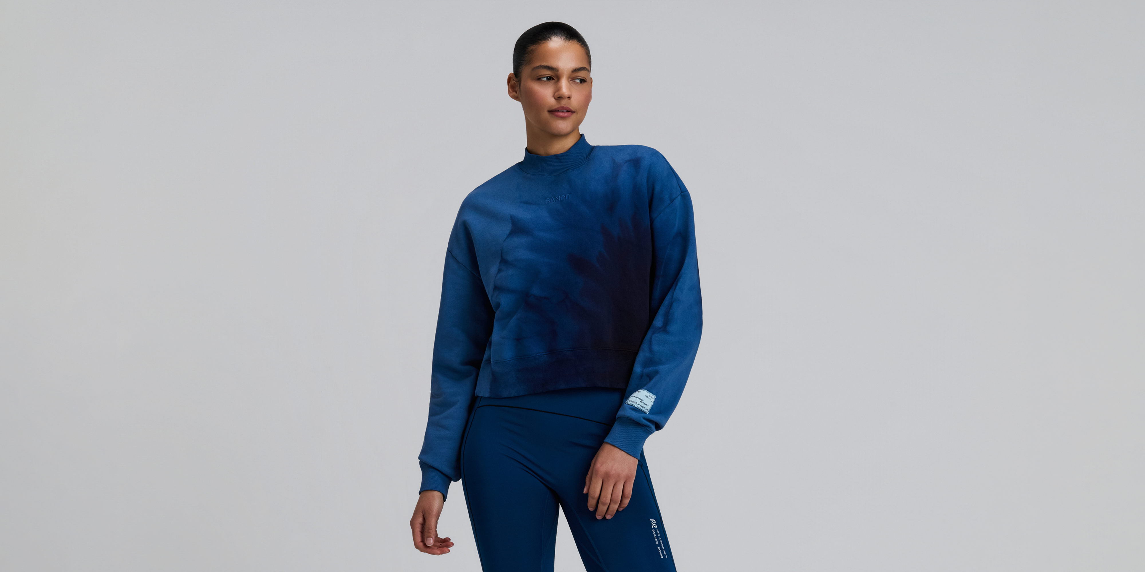 Bandit Womens Cropmock Pullover Aegean Blue Wave Print
