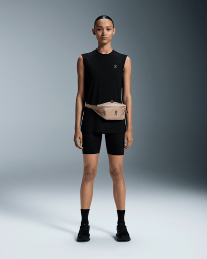 On Waist Pack 2L Lite Sand