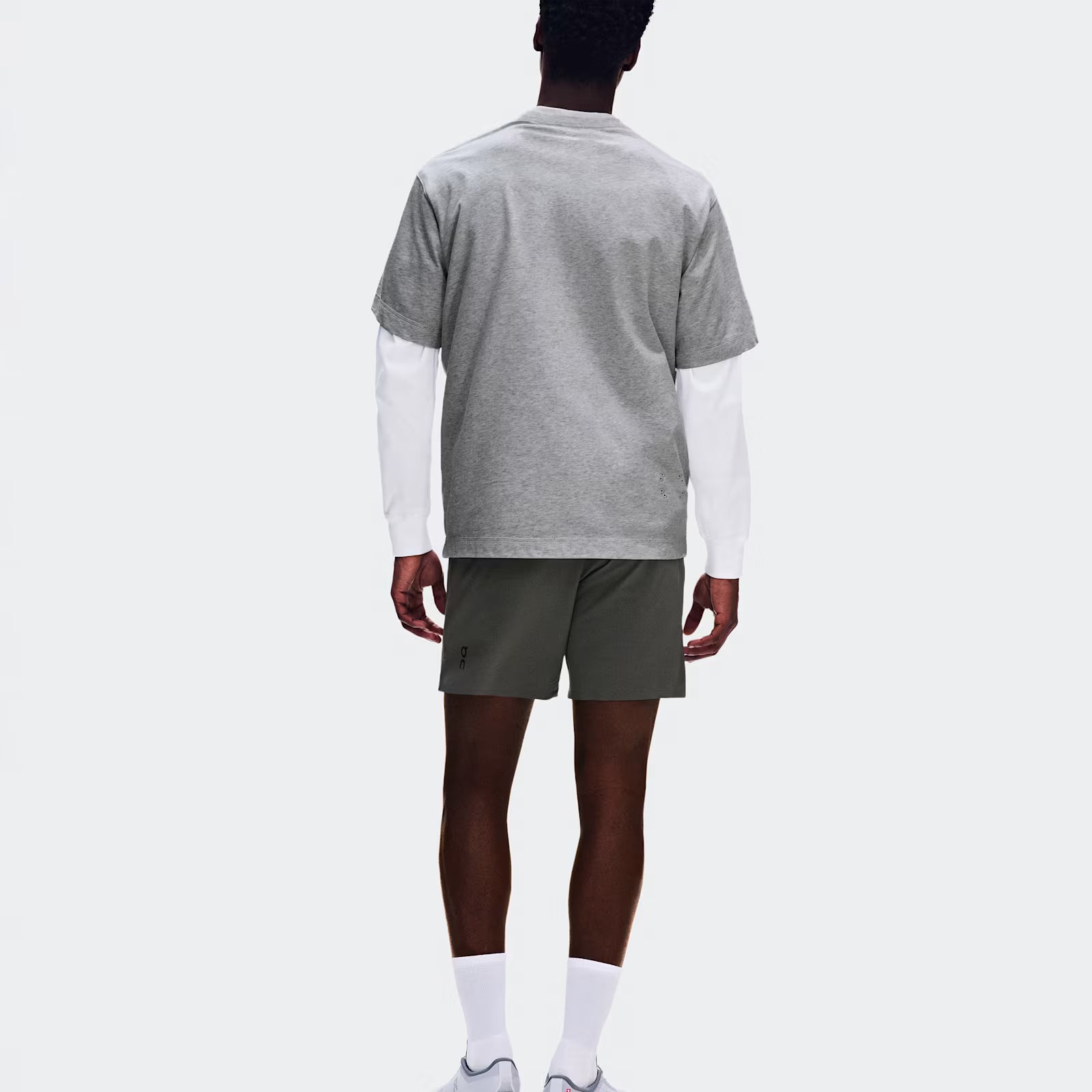 On Focus Shorts Shadow