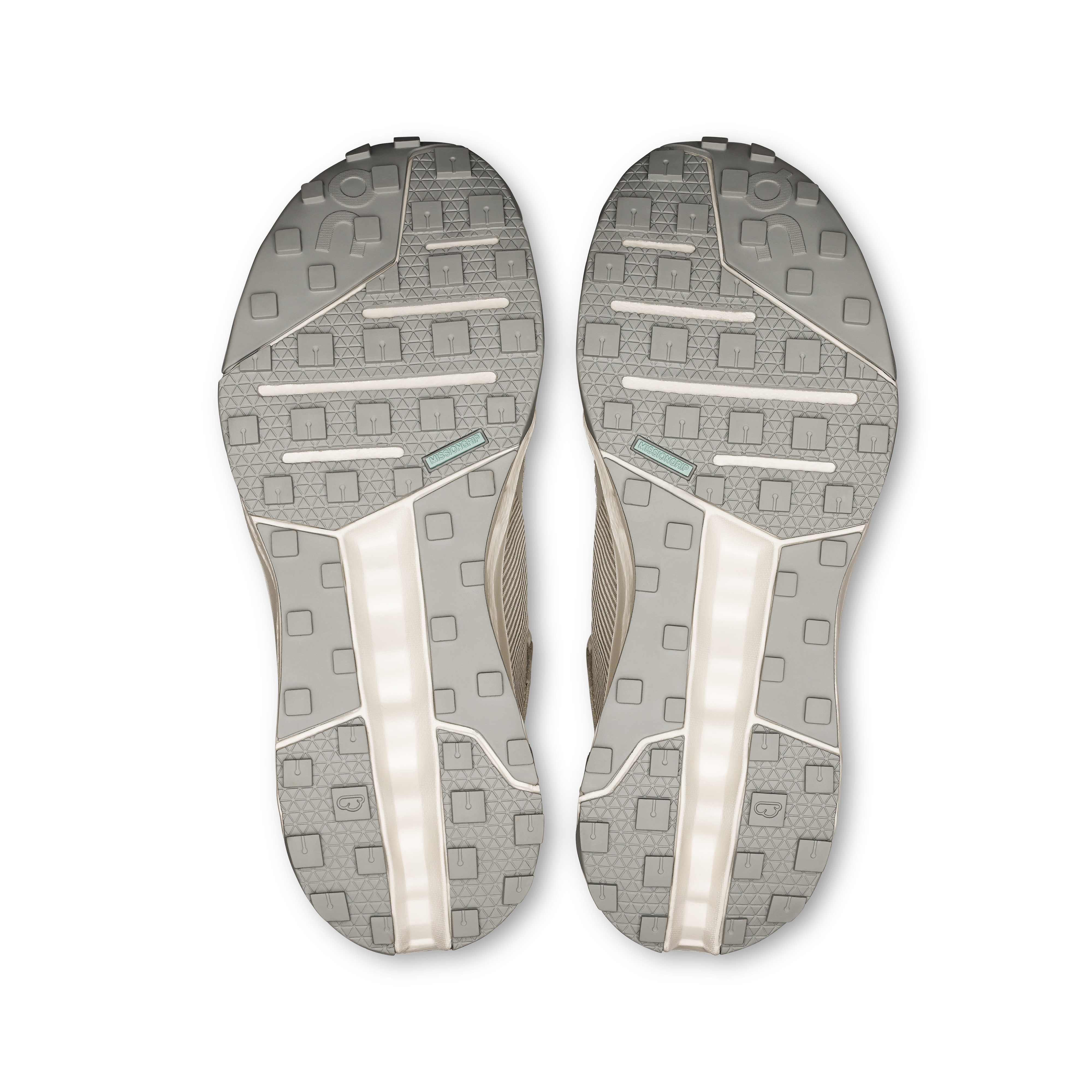 on running cloudhorizon running waterproof ivory ice (women's)