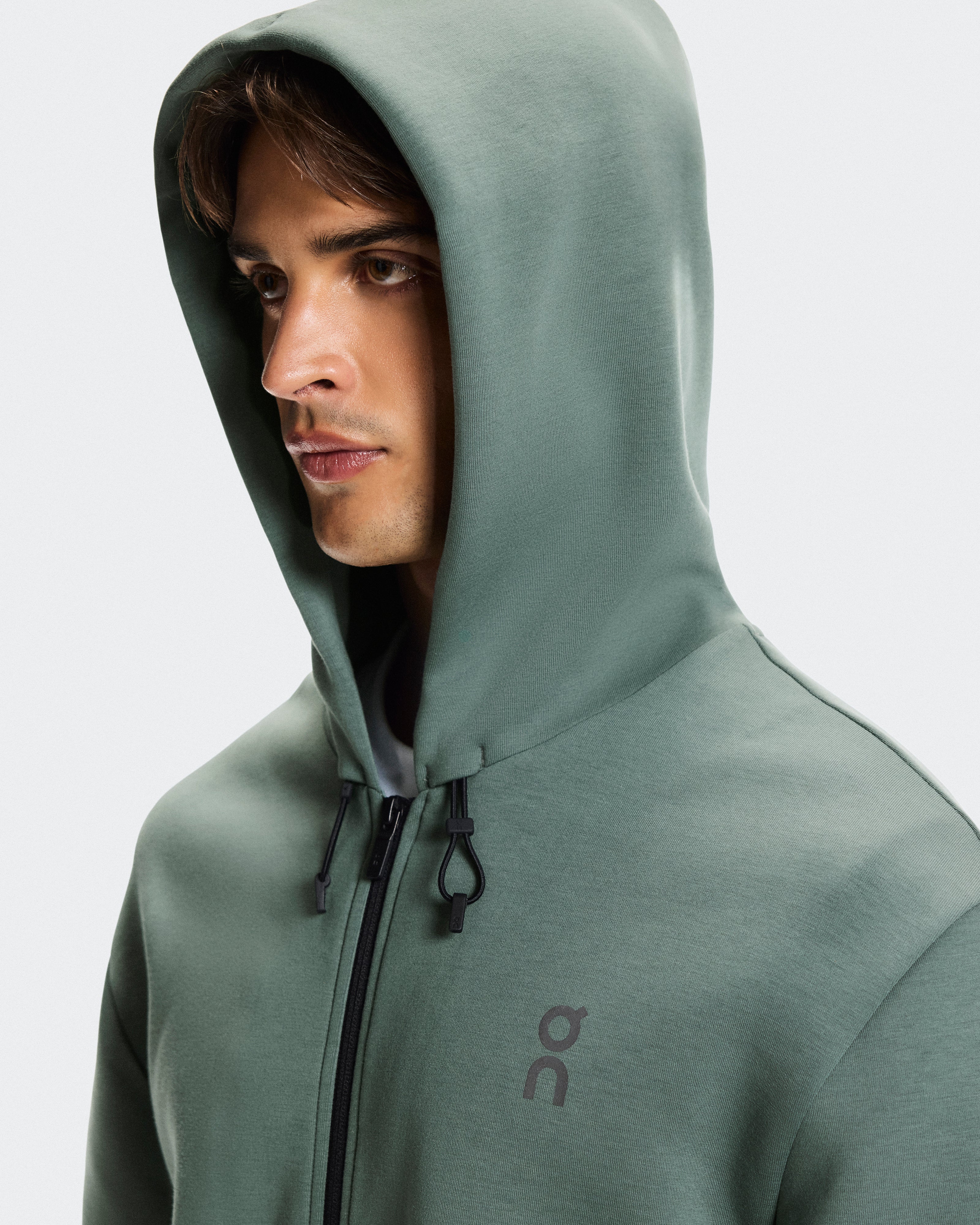 On Focus Tech Zip Hoodie Olive