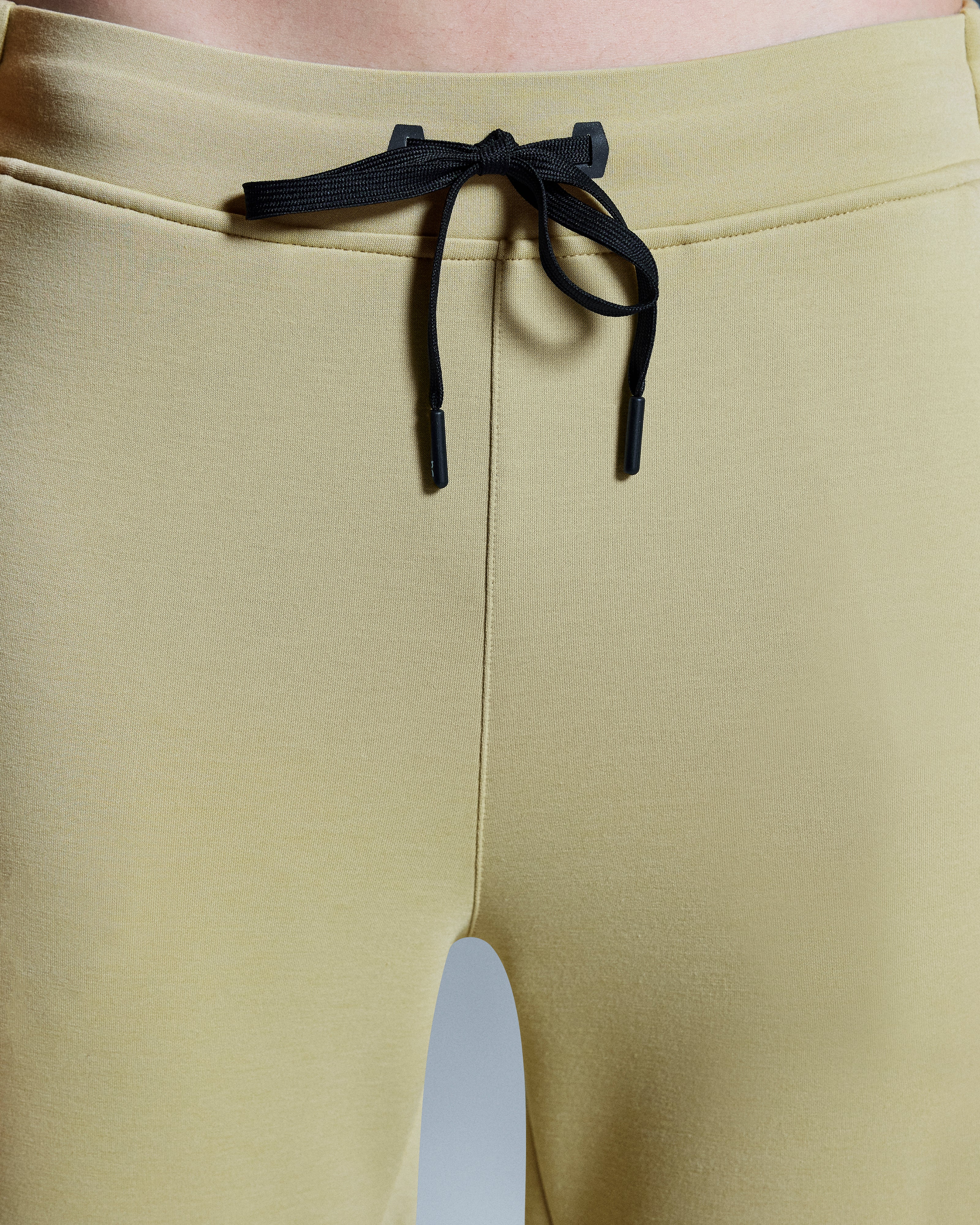 on sweat pants Caper (Women's)
