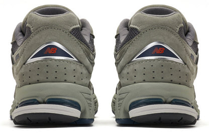 New Balance 2002R Light Grey