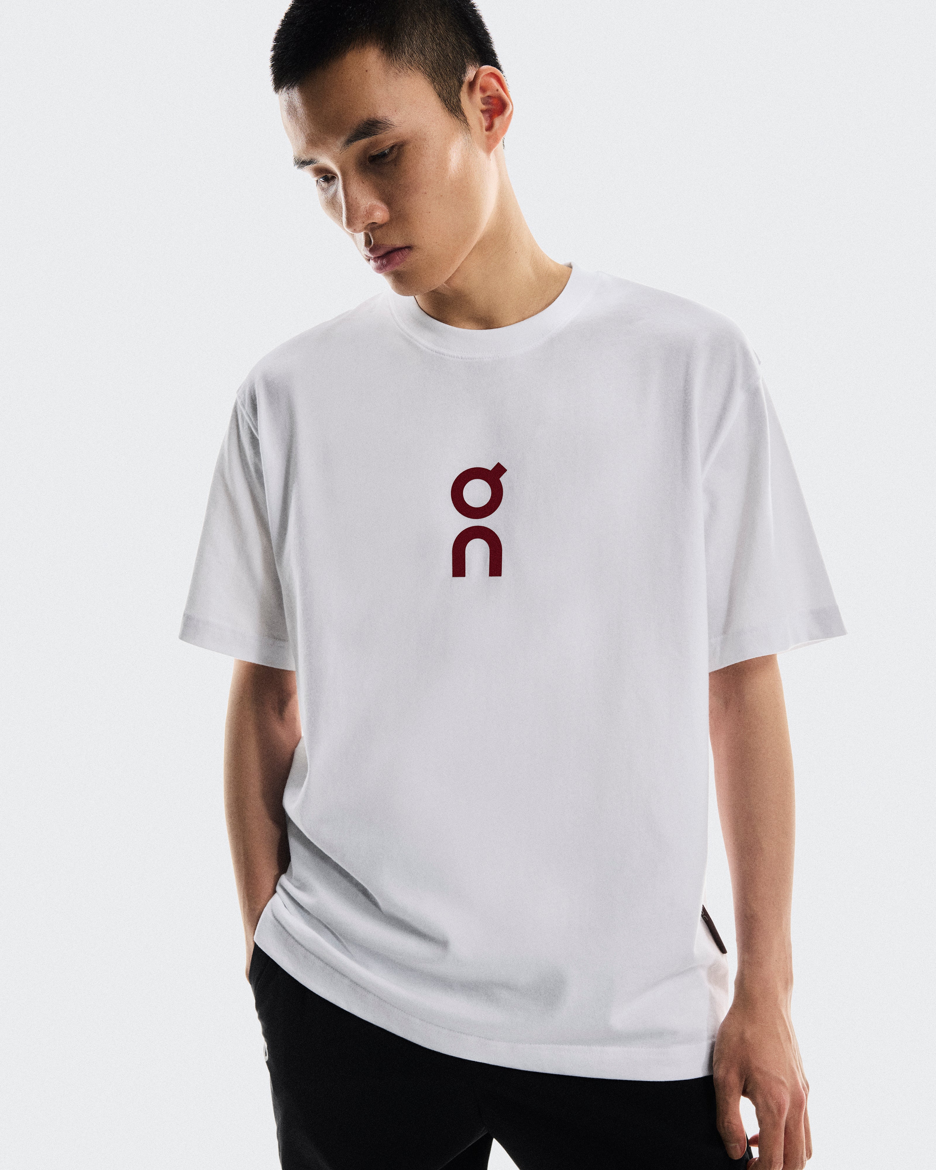 On Club-T White