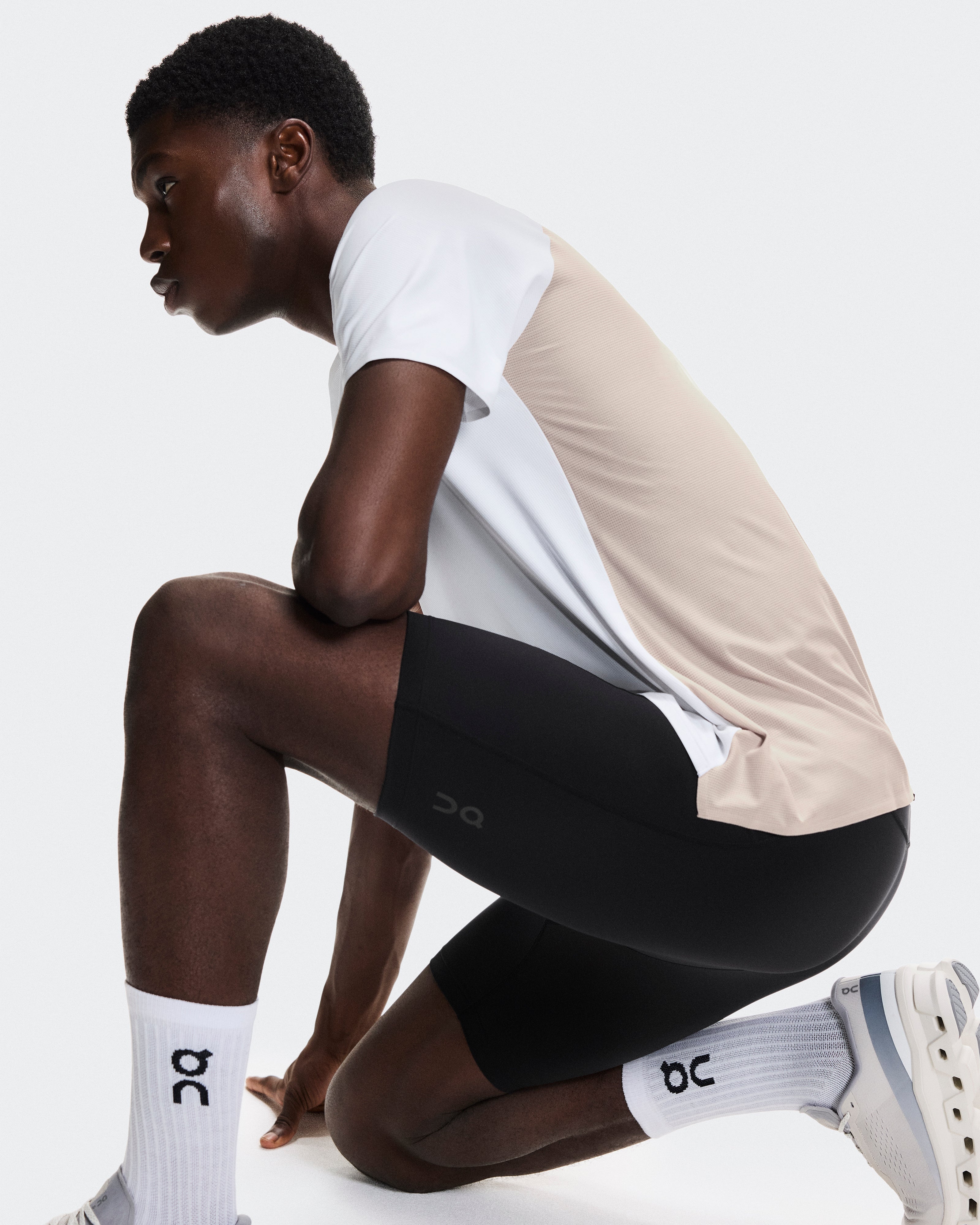 On 8" Performance Tights Black