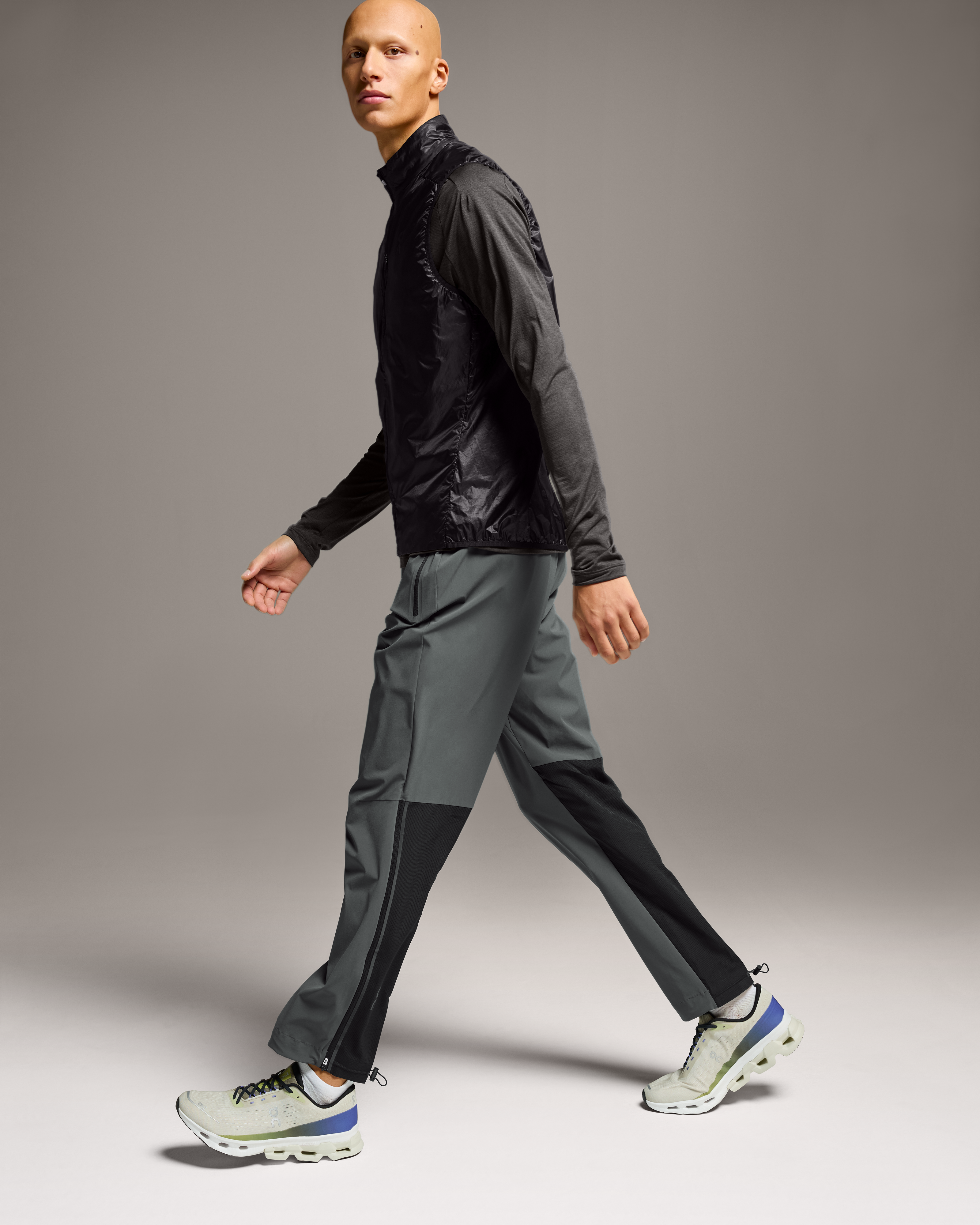 on track pants Lead
