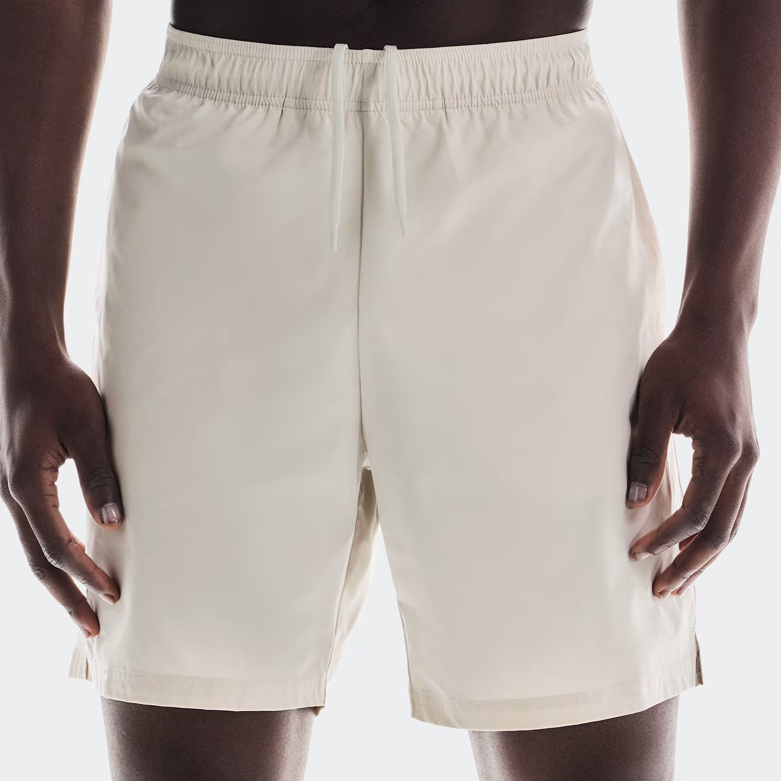 On 7" Core Shorts Sand