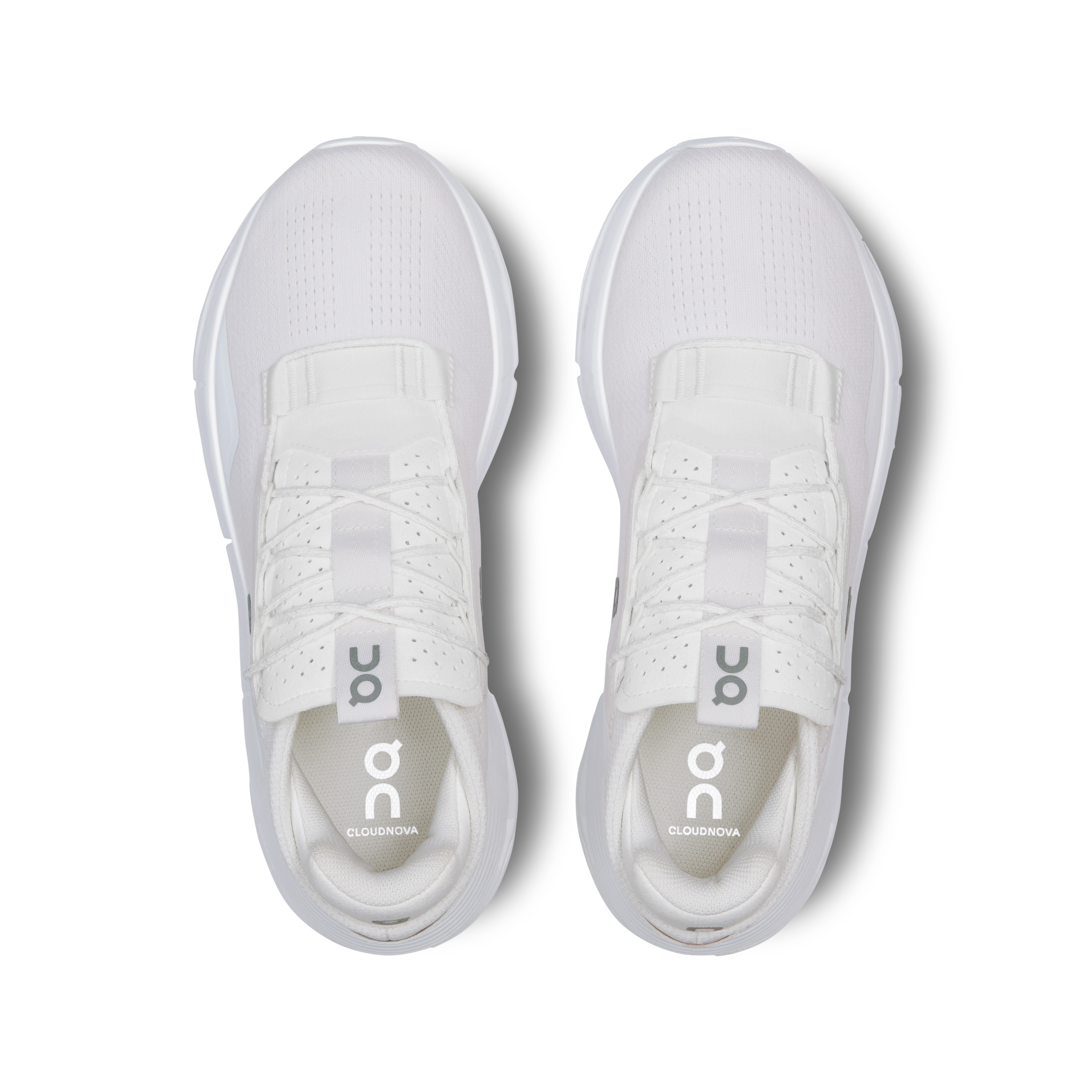 on running cloudnova 2 all white