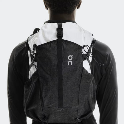 On Trail Pack 20L White | Black