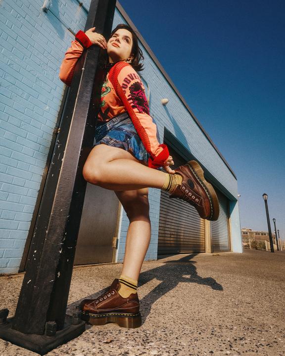 Dr Martens Buzz - Dark Brown