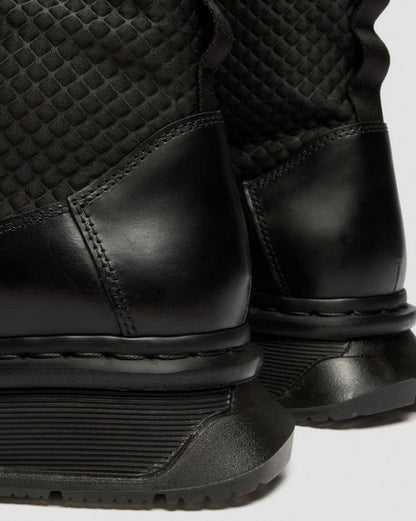 Dr Martens Qubist Rigger - Black