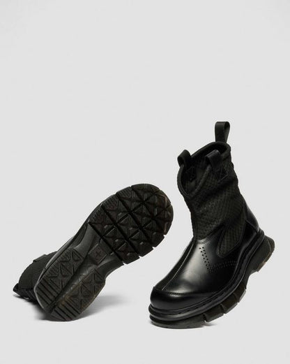 Dr Martens Qubist Rigger - Black