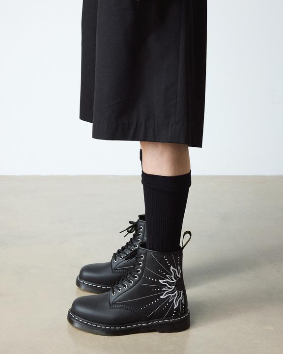Dr Martens 1460 Solar Flare - Black
