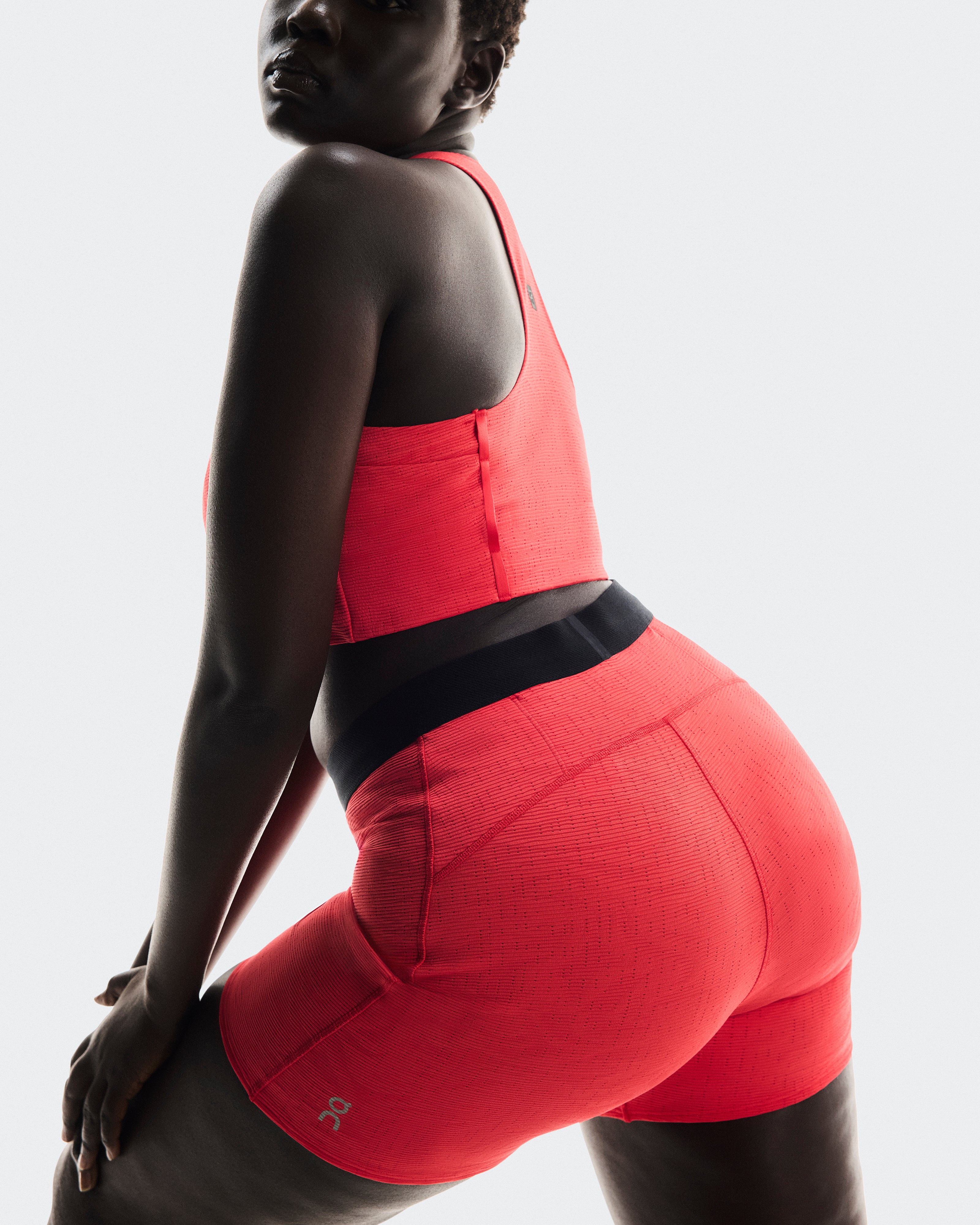 On Pace Tights Short Red (Women'S)