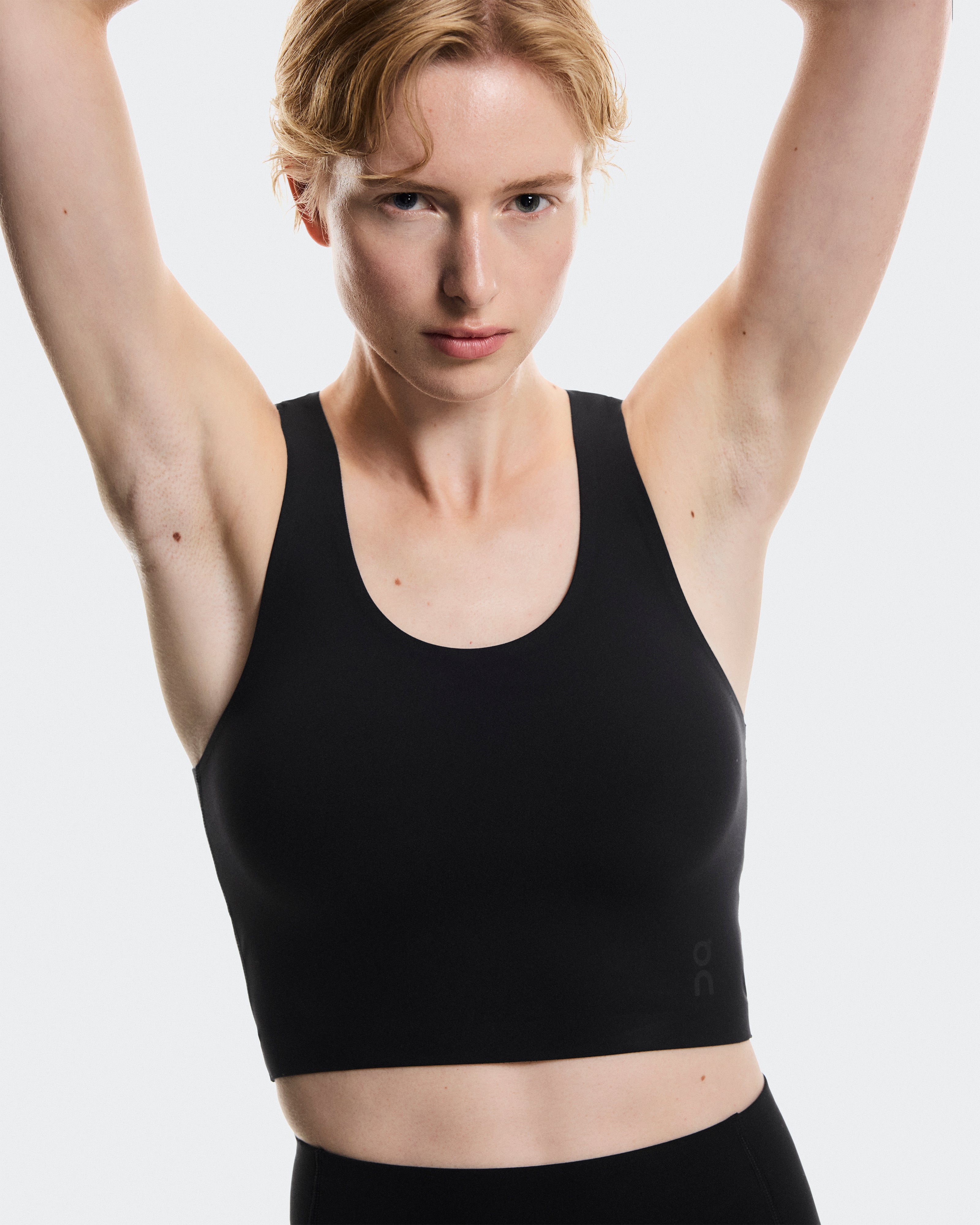 On Studio Open Back Crop Black (Women's)