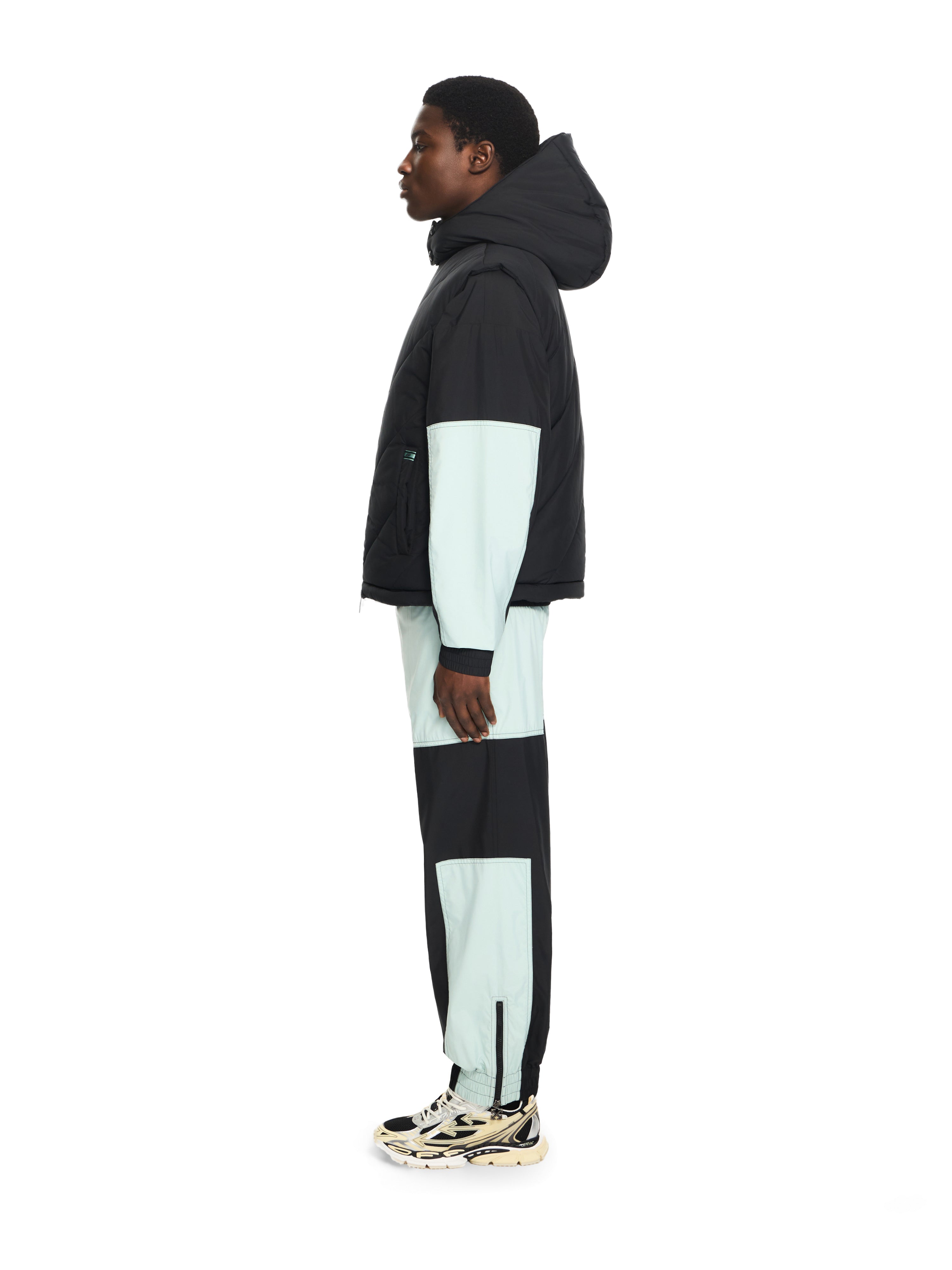 Off-White Arrow Diagonal Puffer Vest Black