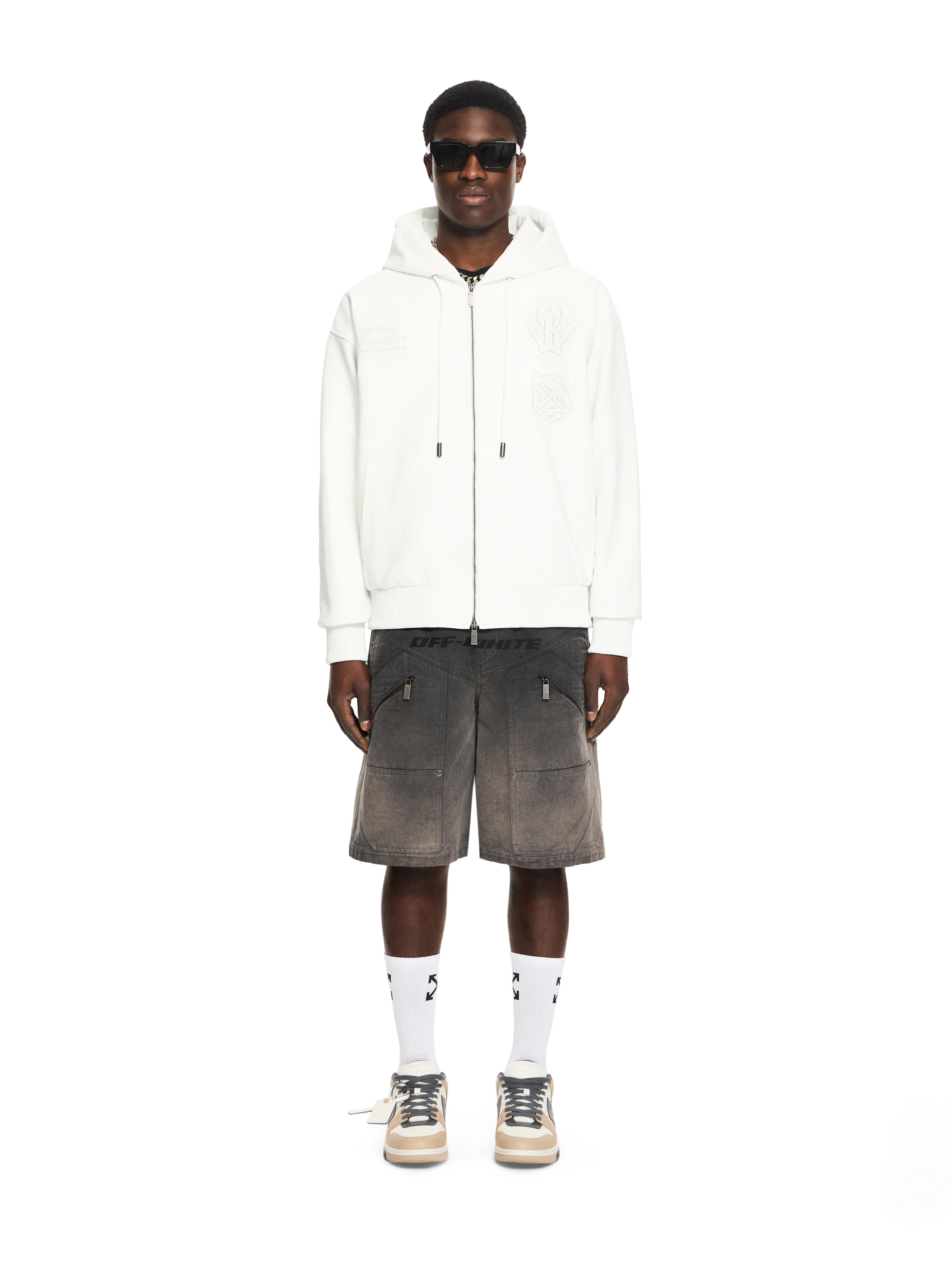 #color_white