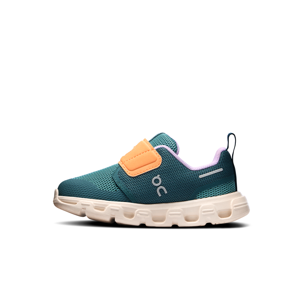 On Cloud Dash Mistletoe Grain