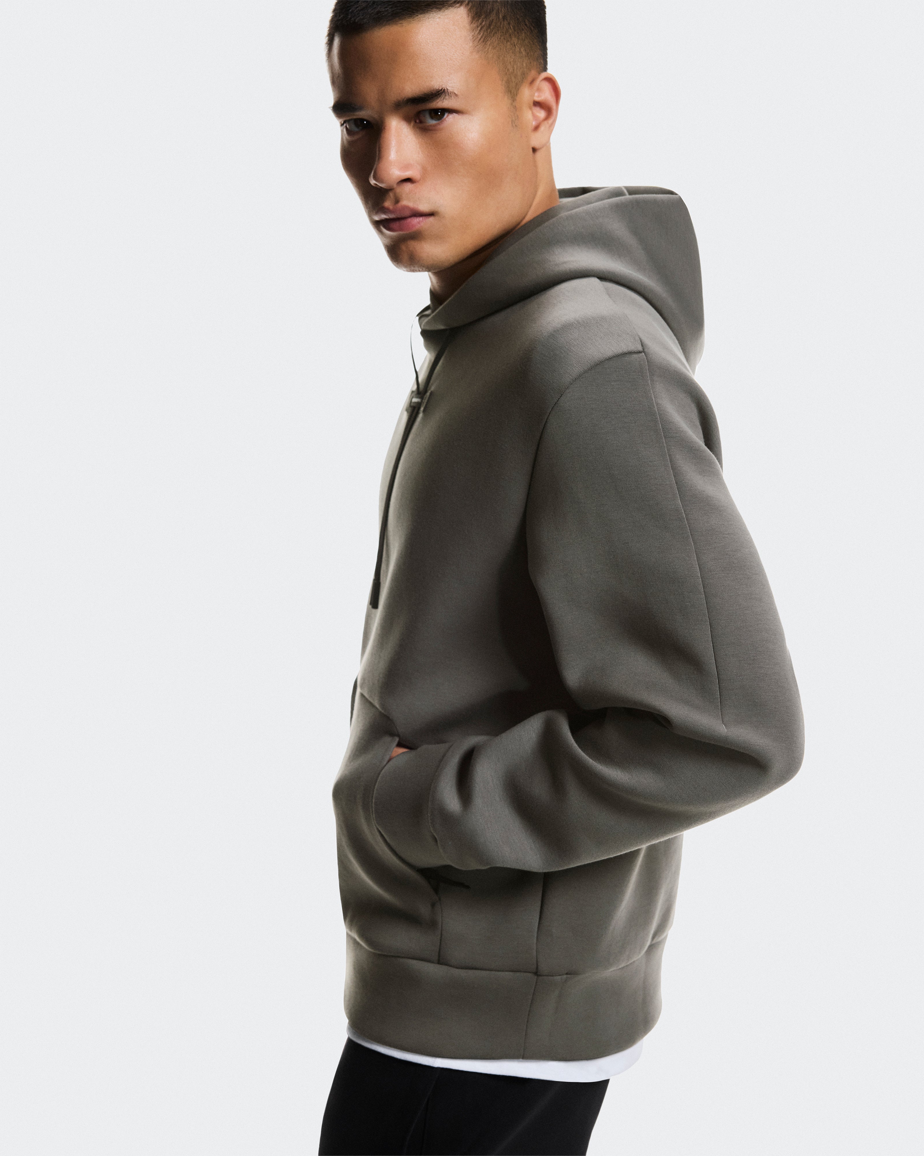 On Focus Tech Hoodie Shadow