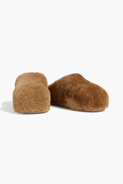 Amina Muaddi Giuly Shearling Clogs Camel Women's