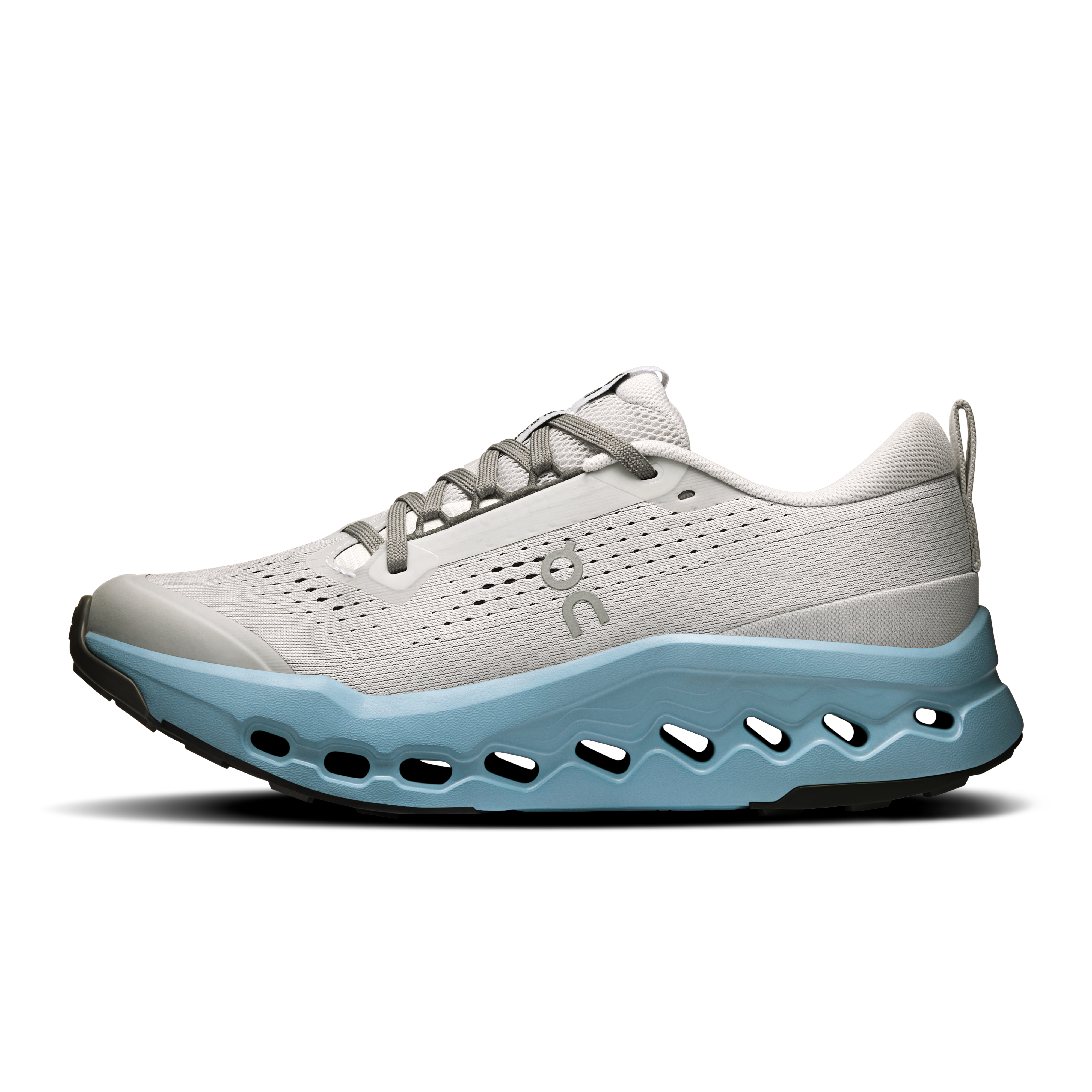 on running cloudsurfer trail 2 glacier dust (women's)