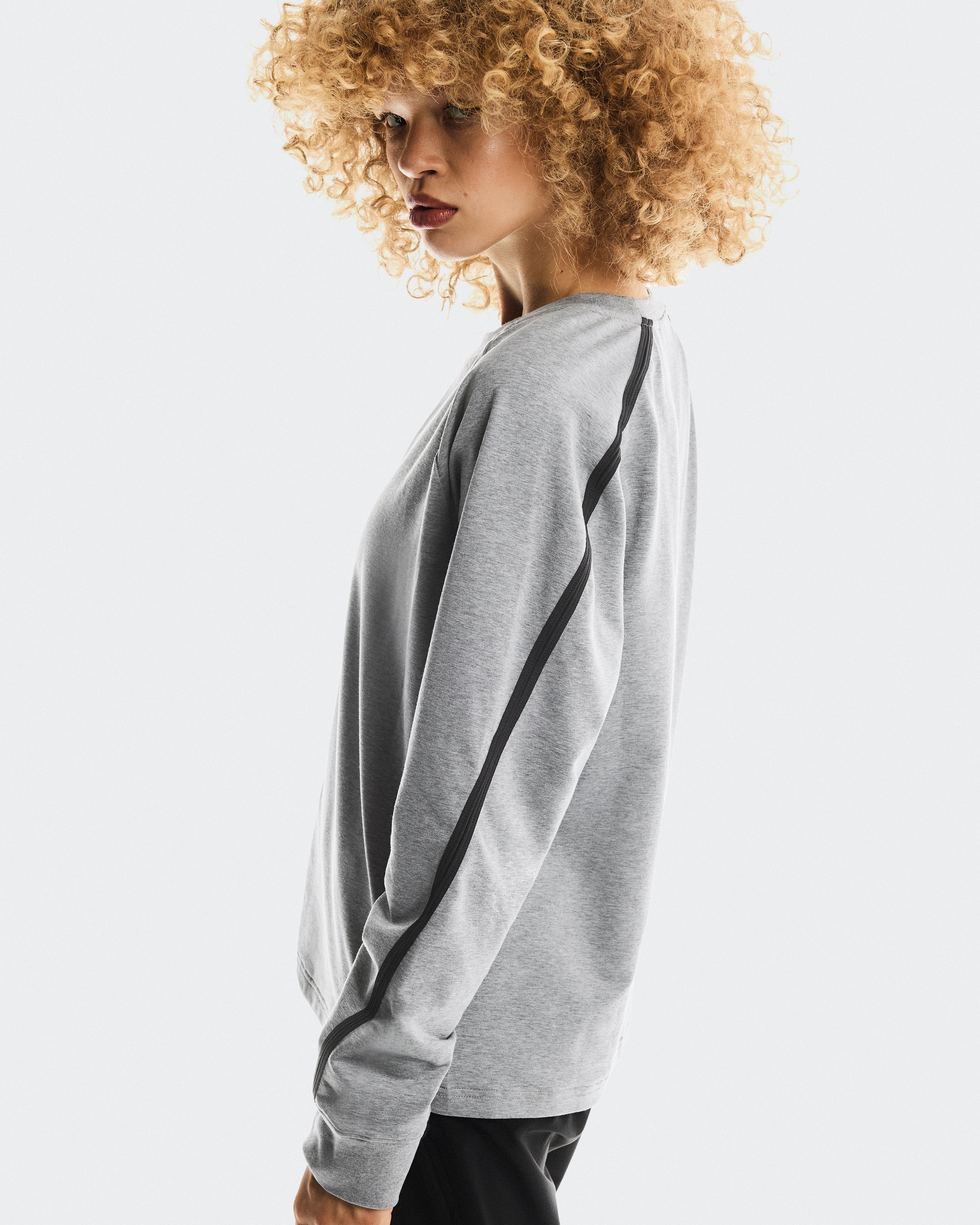 On Studio Crew Basalt (Women's)