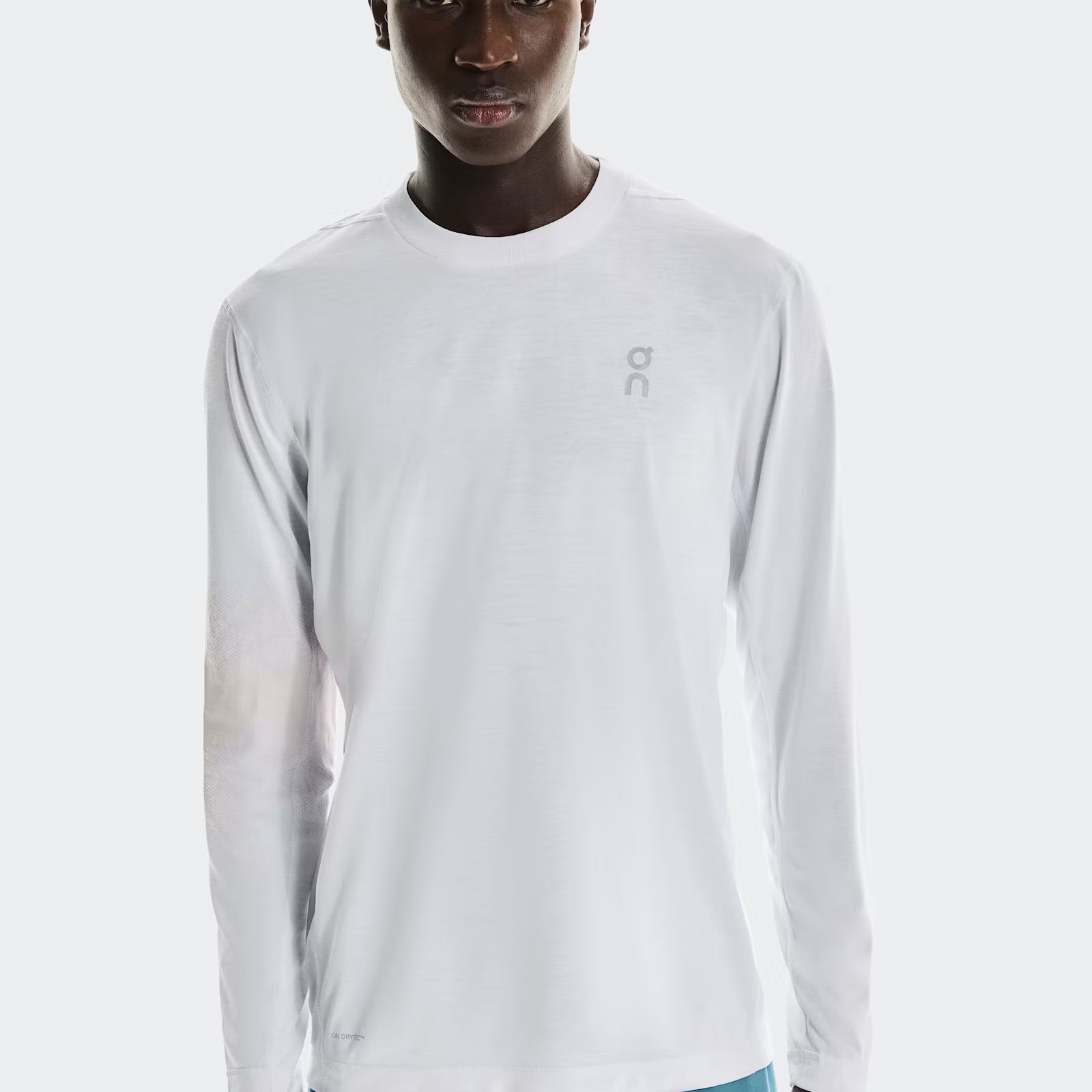On Train Long-T Graphic White