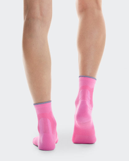 On Elite Run Sock Mid Raspberry | Pink