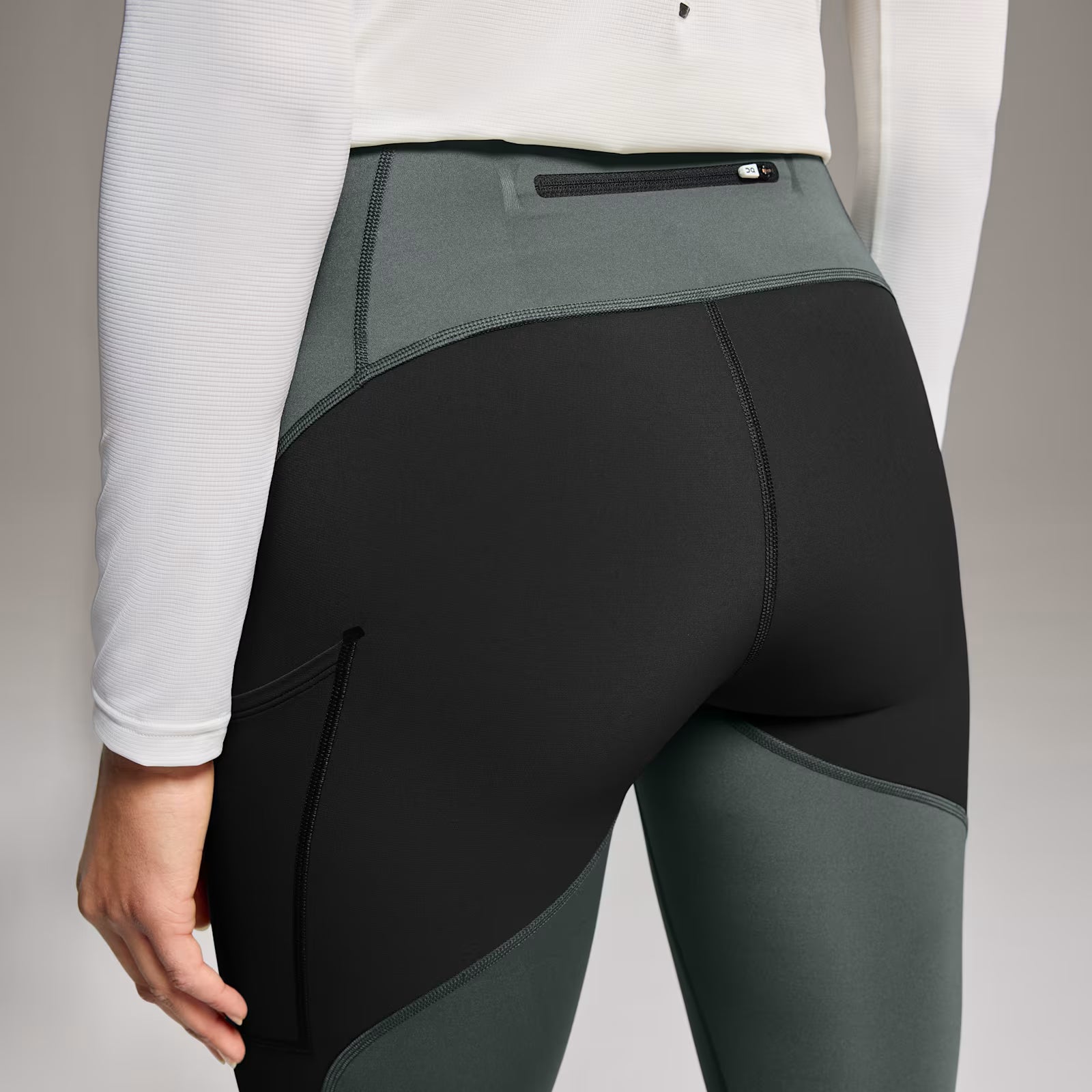 On Trek Tight Lead | Black (Women'S)