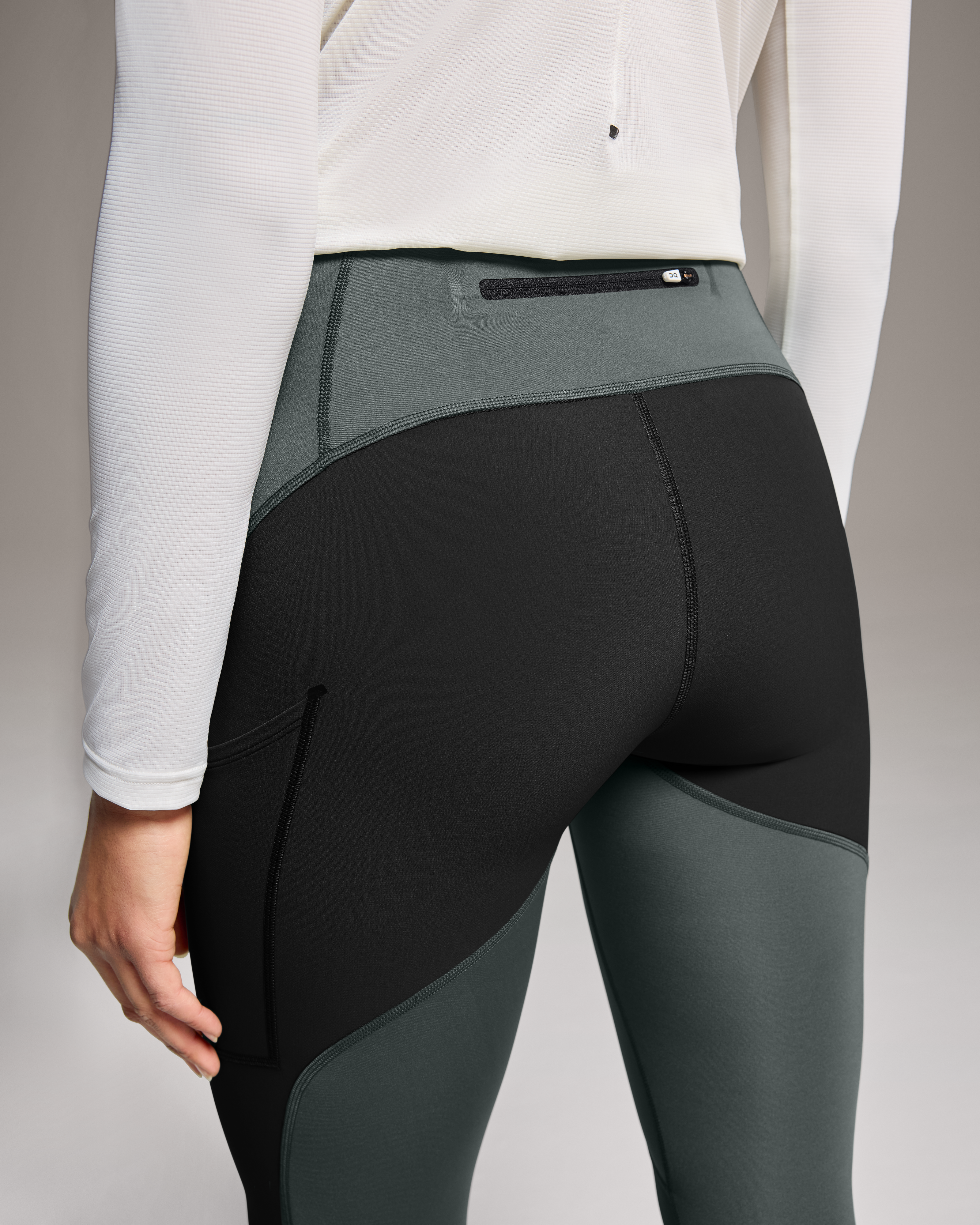 On Trek Tight Lead | Black (Women'S)