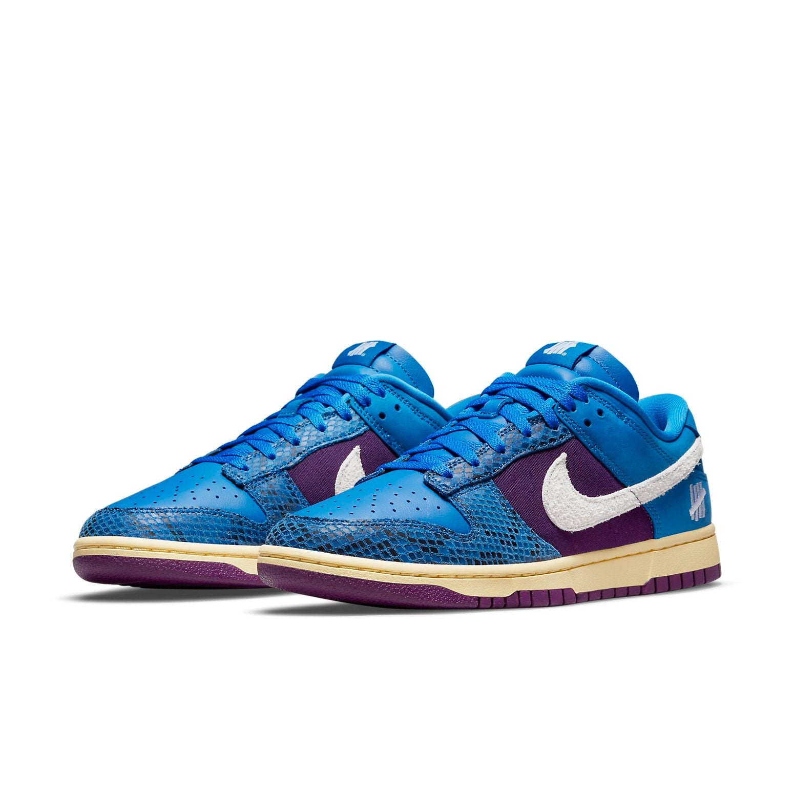 Nike Dunk Low Undefeated 5 On It Dunk vs. AF1