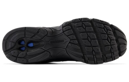New Balance 530 Triple Black Leather