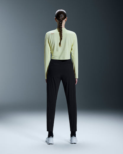 on lightweight pants Black (Women's)