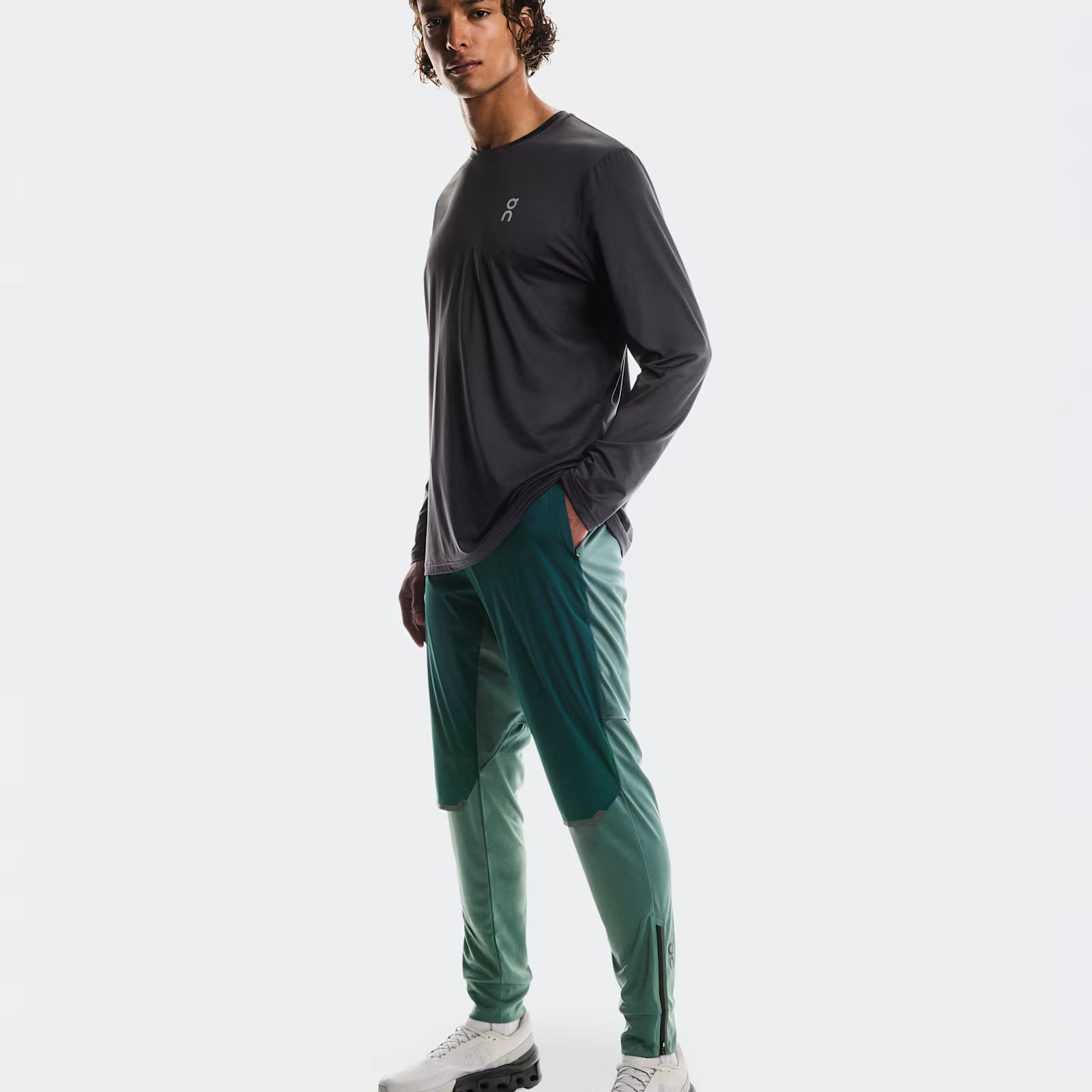 On Weather Pants Spirulina | Olive