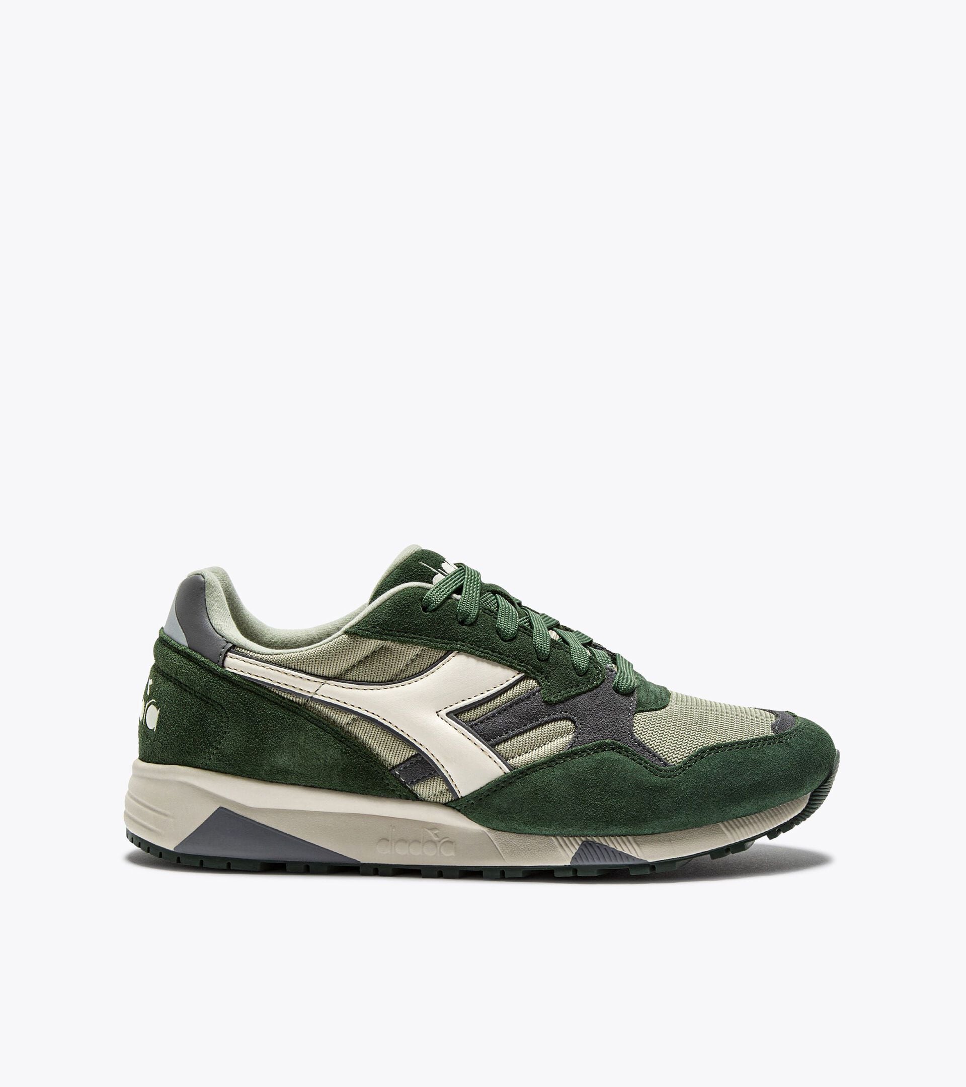 Diadora N902 Tofu /Blk Forest/Steel Gry