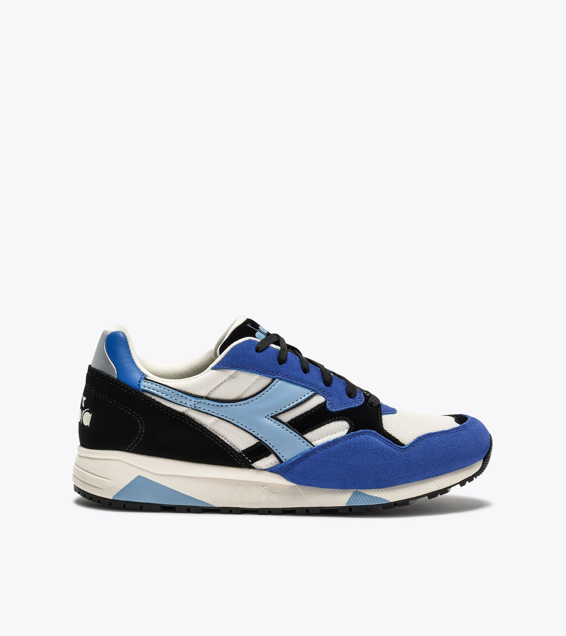 Diadora N902 Ivory White/Dark Royal