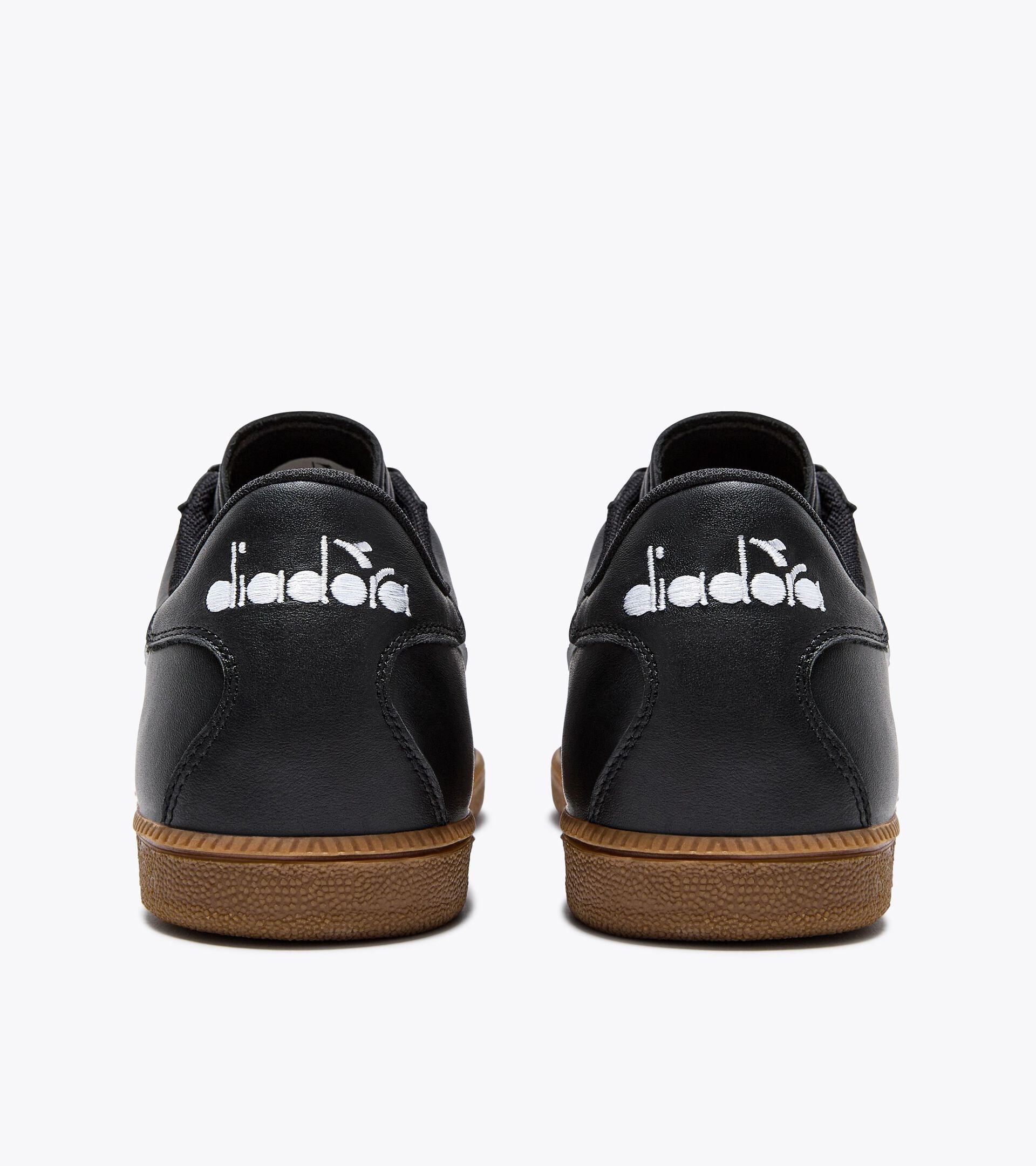 Diadora Trainer Black /White