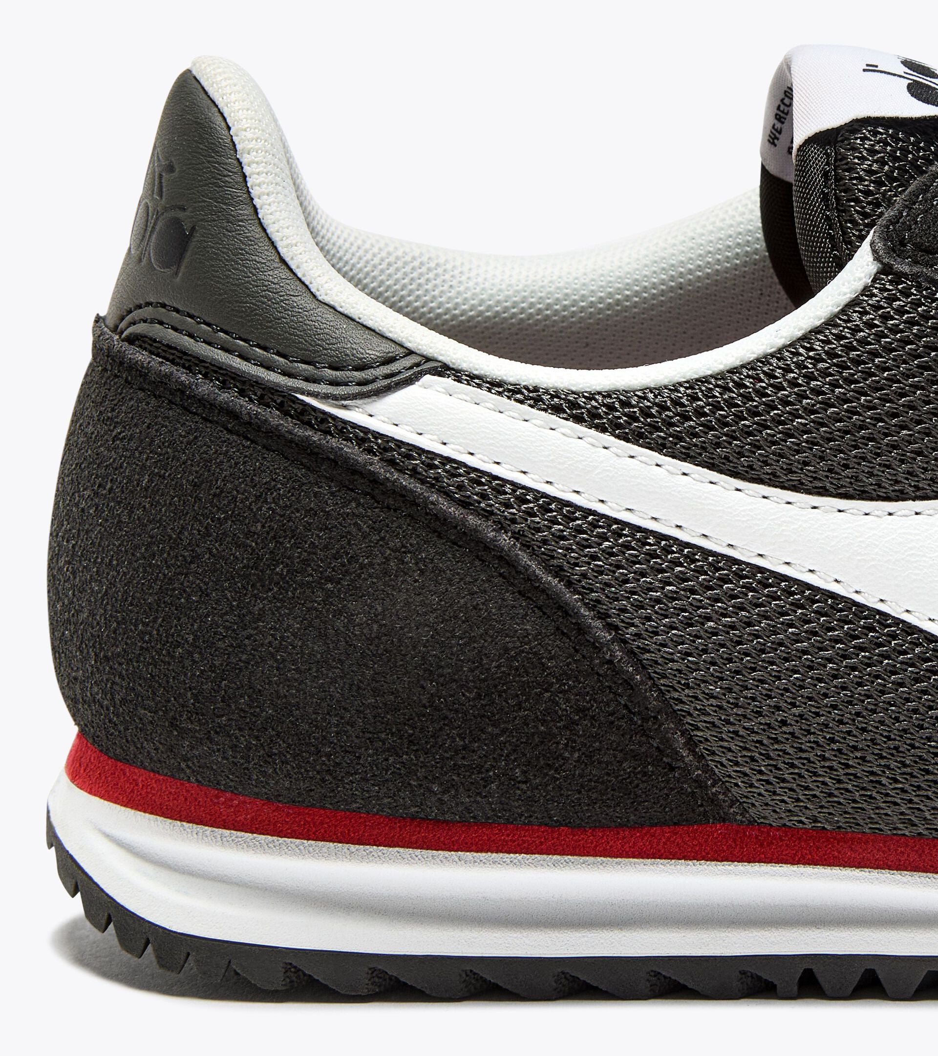 Diadora Cross Black Beluga