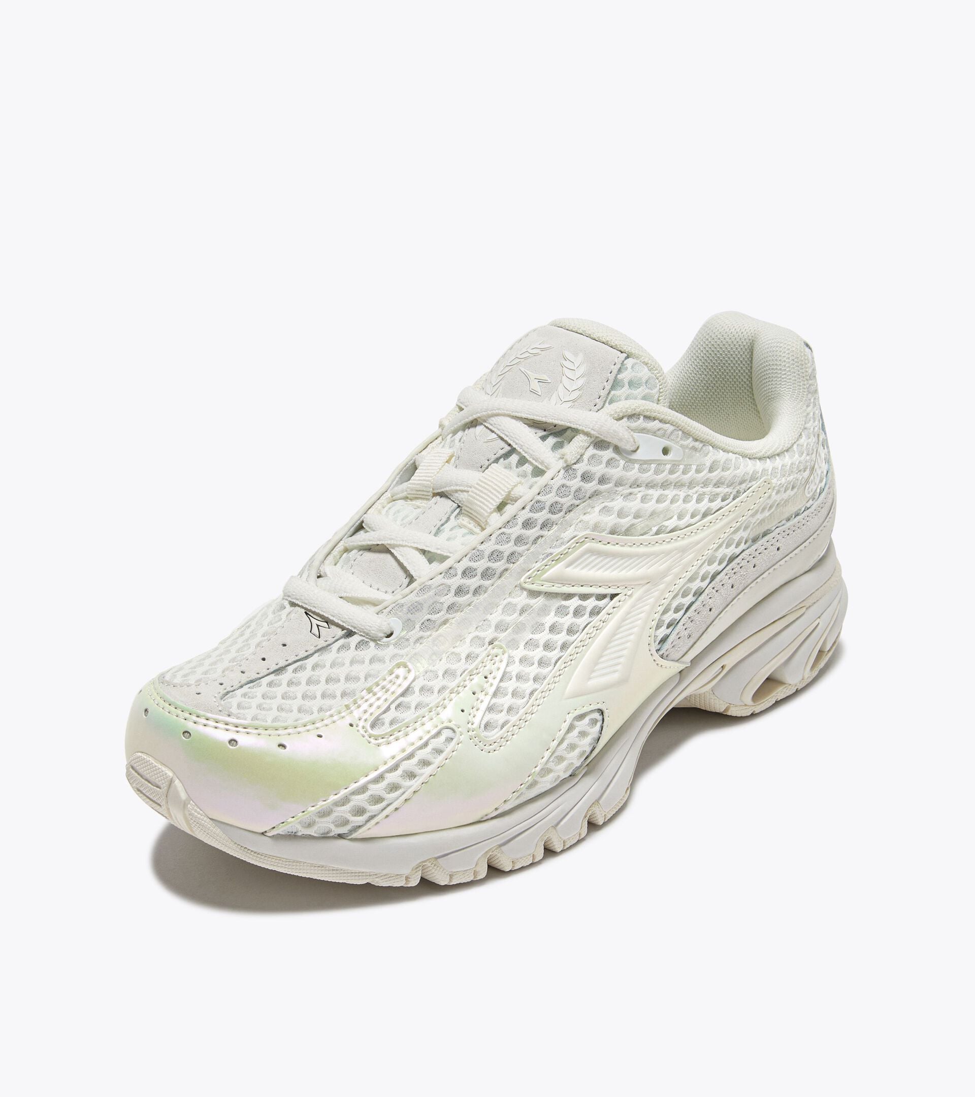 Diadora Mythos Propulsion 280 Scarab White