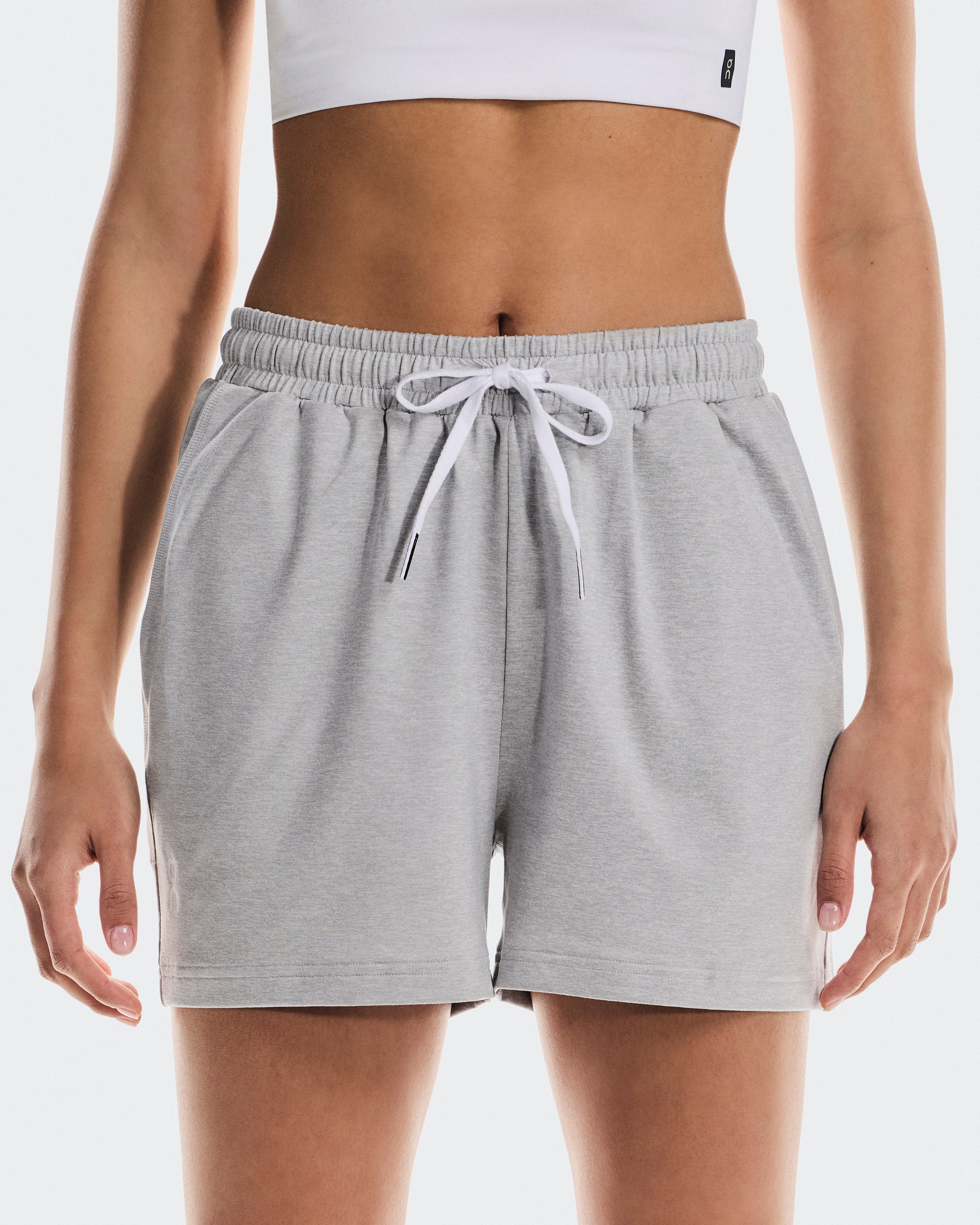 On Courtside Shorts Gravel (Women's)