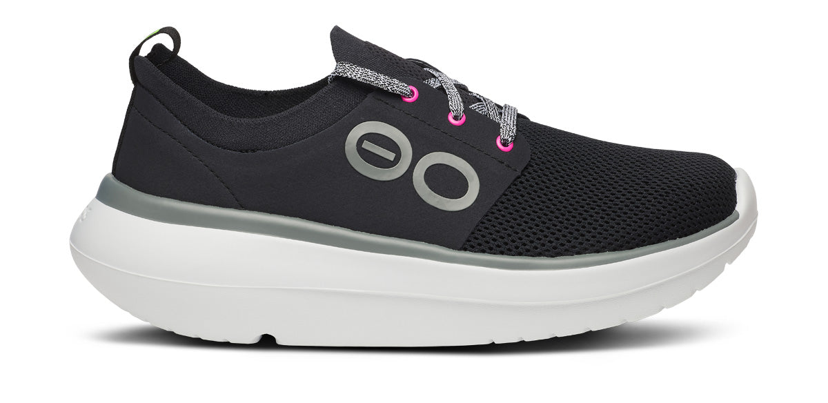 Oofos Women's Lace-Up Shoe White & Black