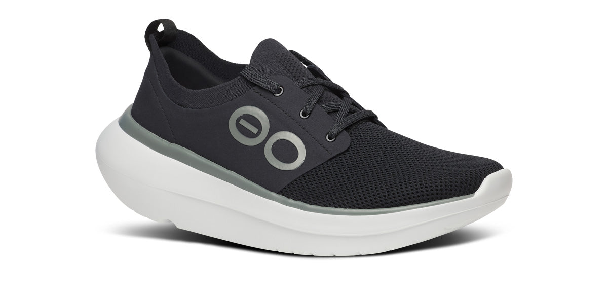Oofos Men's Lace-Up Shoe White & Black