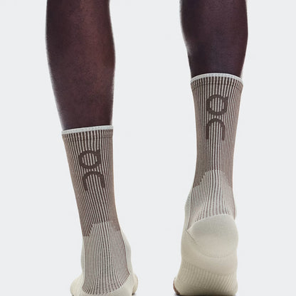 On Performance Run Sock High Brume | Clove