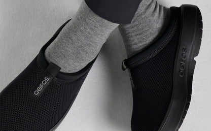 Oofos Women's Mesh Slipper Black