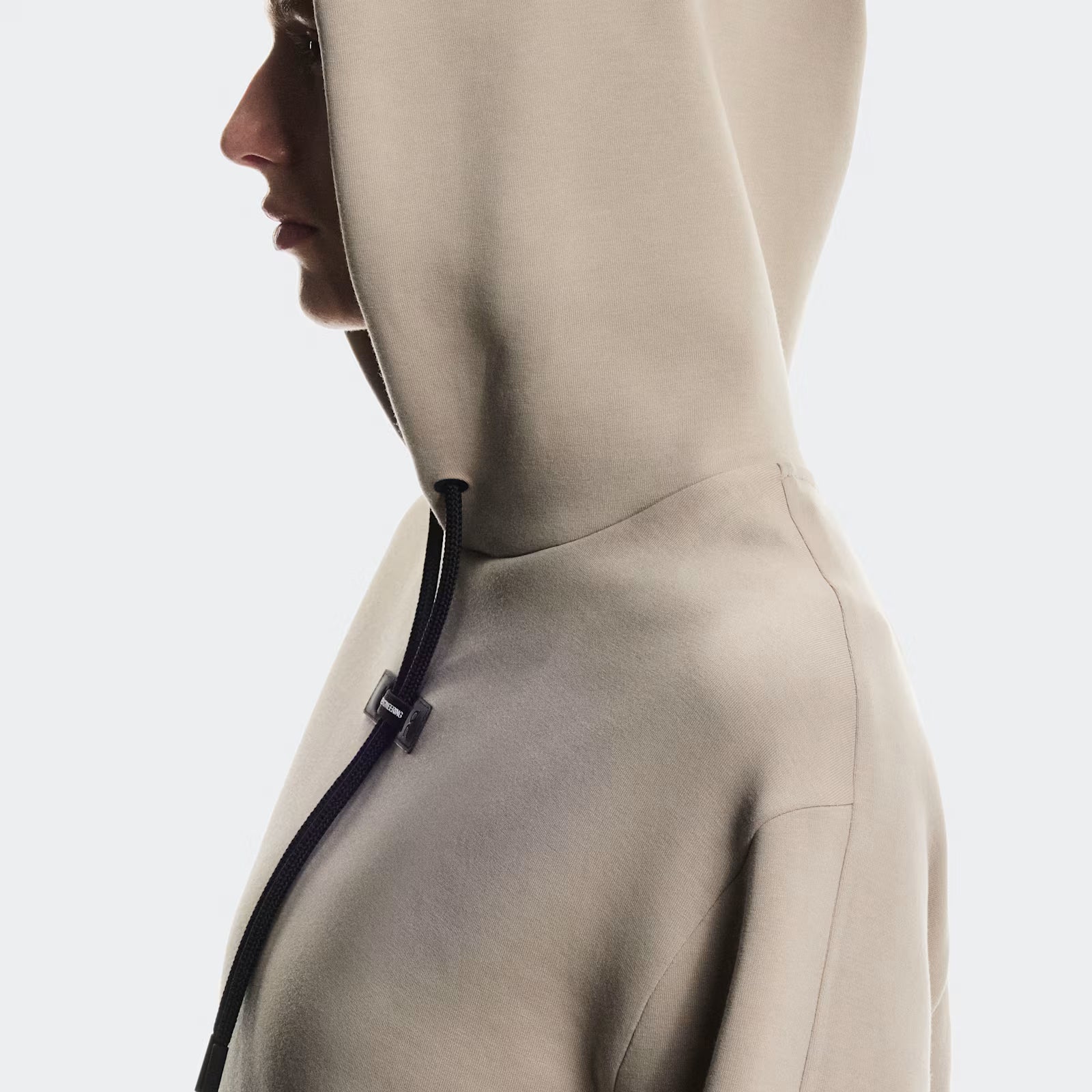 On Focus Tech Hoodie Desert (Women'S)
