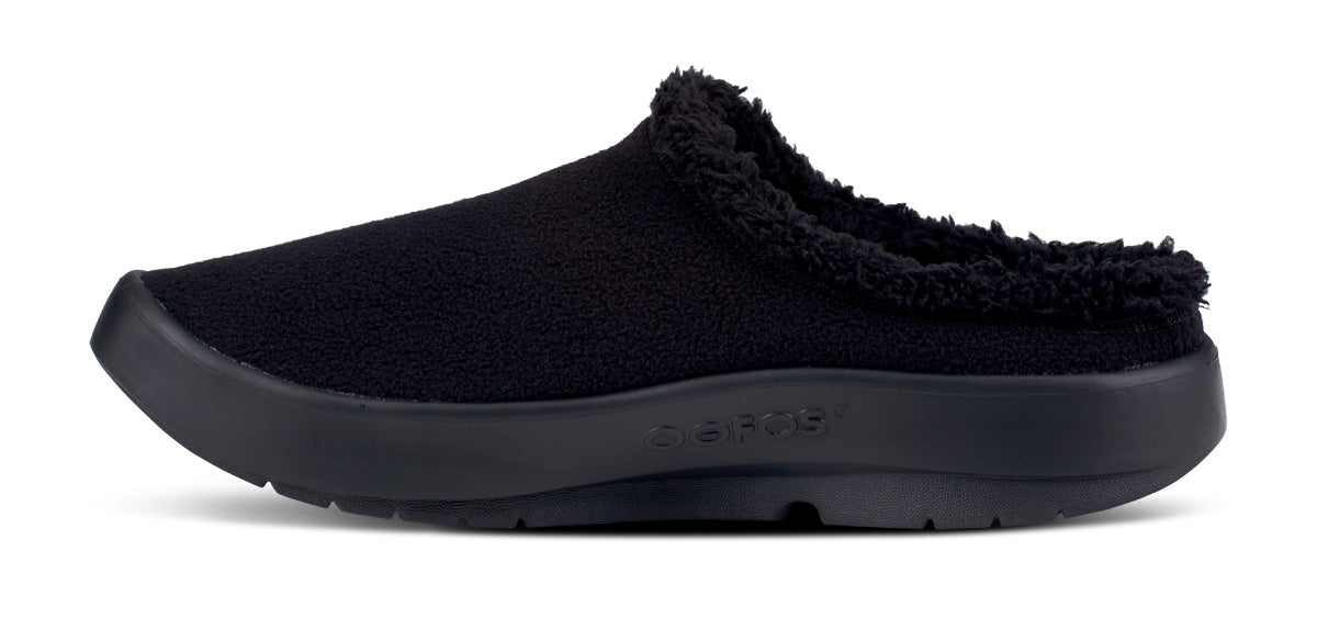 Oofos Men's Faux Sherpa Slipper Black Sherpa