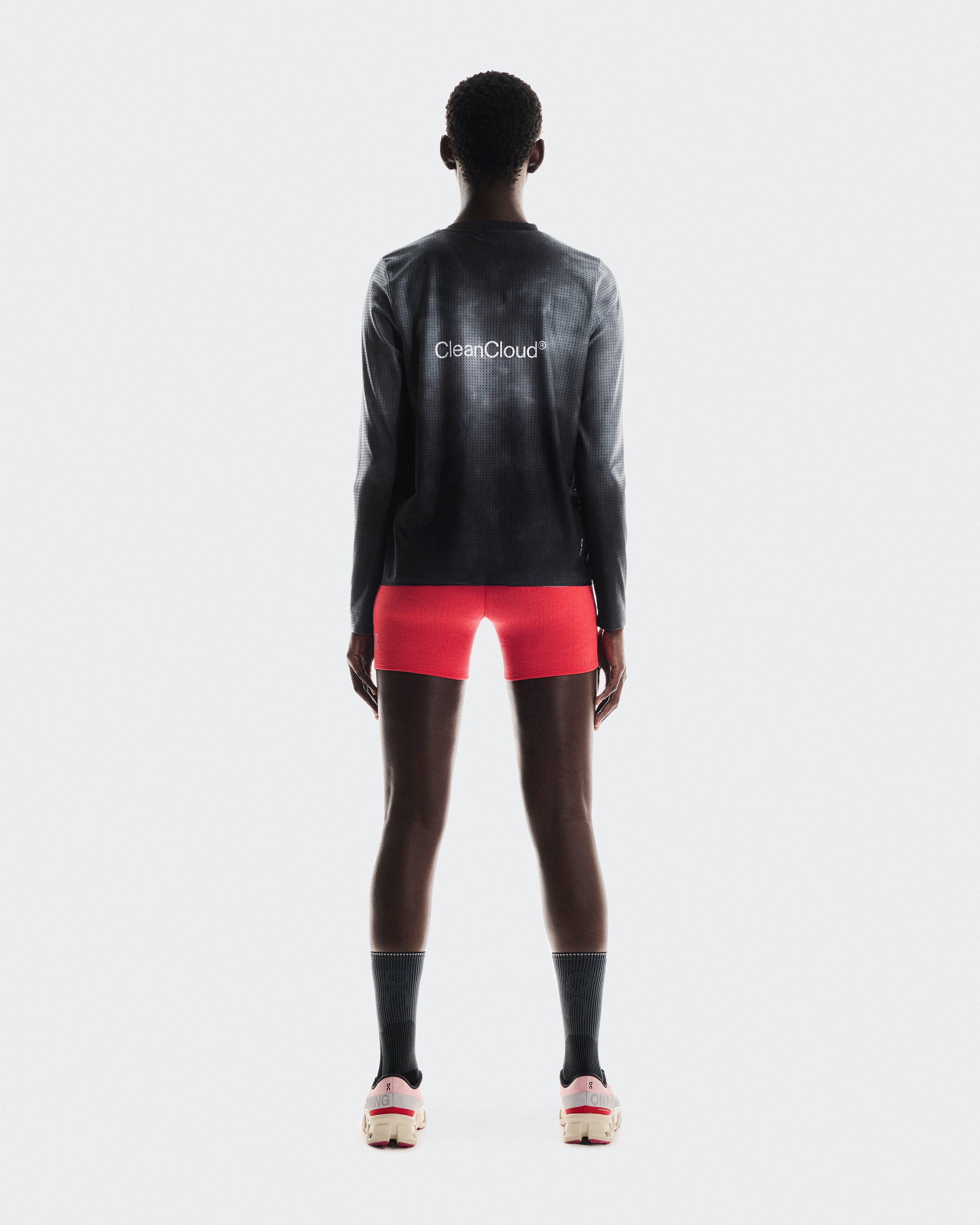 On Pace Mesh Long-T Black (Women's)