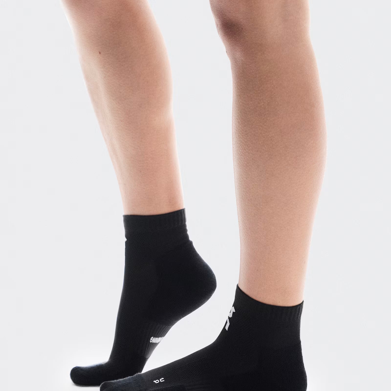 On Core Run Sock Mid 2P Black