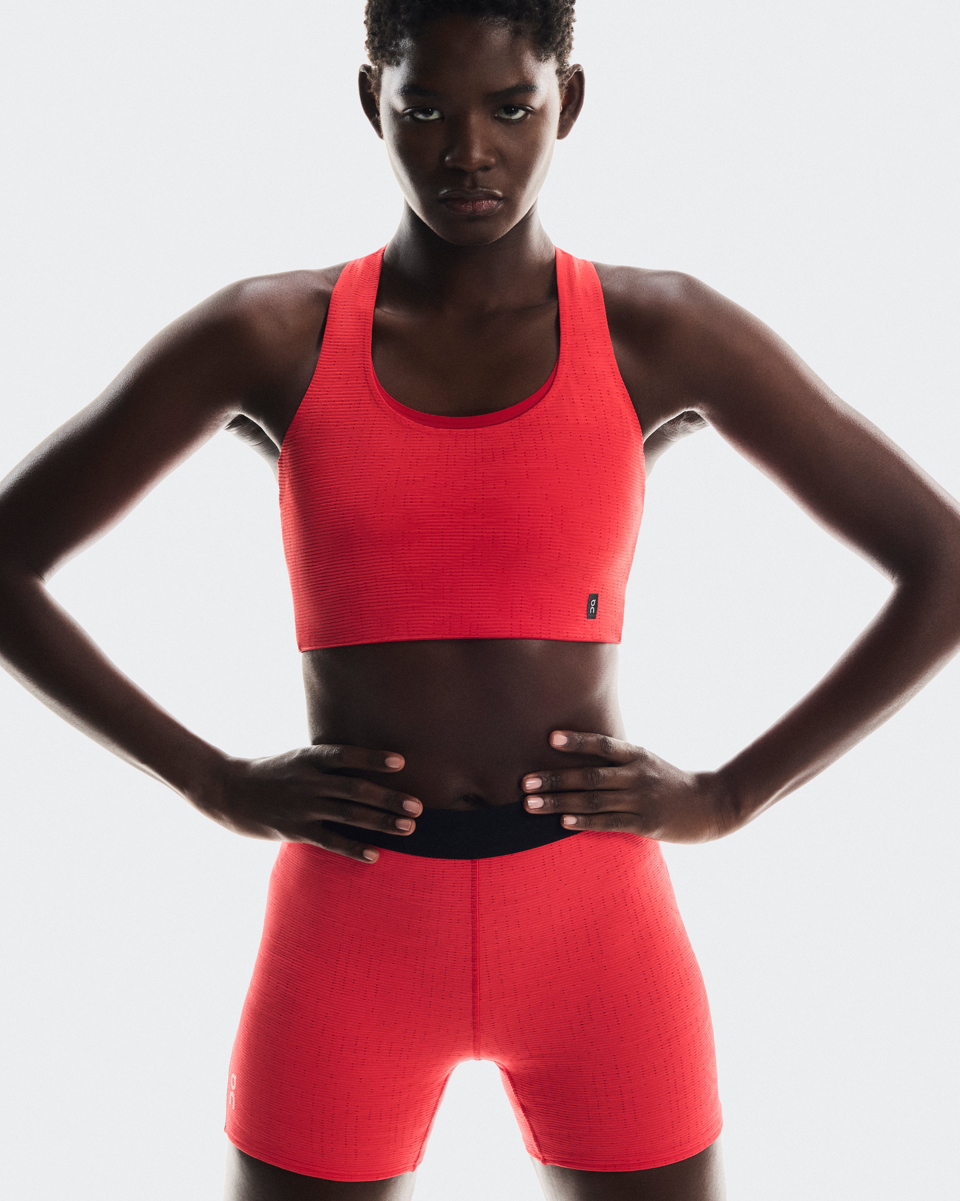 On Pace Tights Short Red (Women'S)