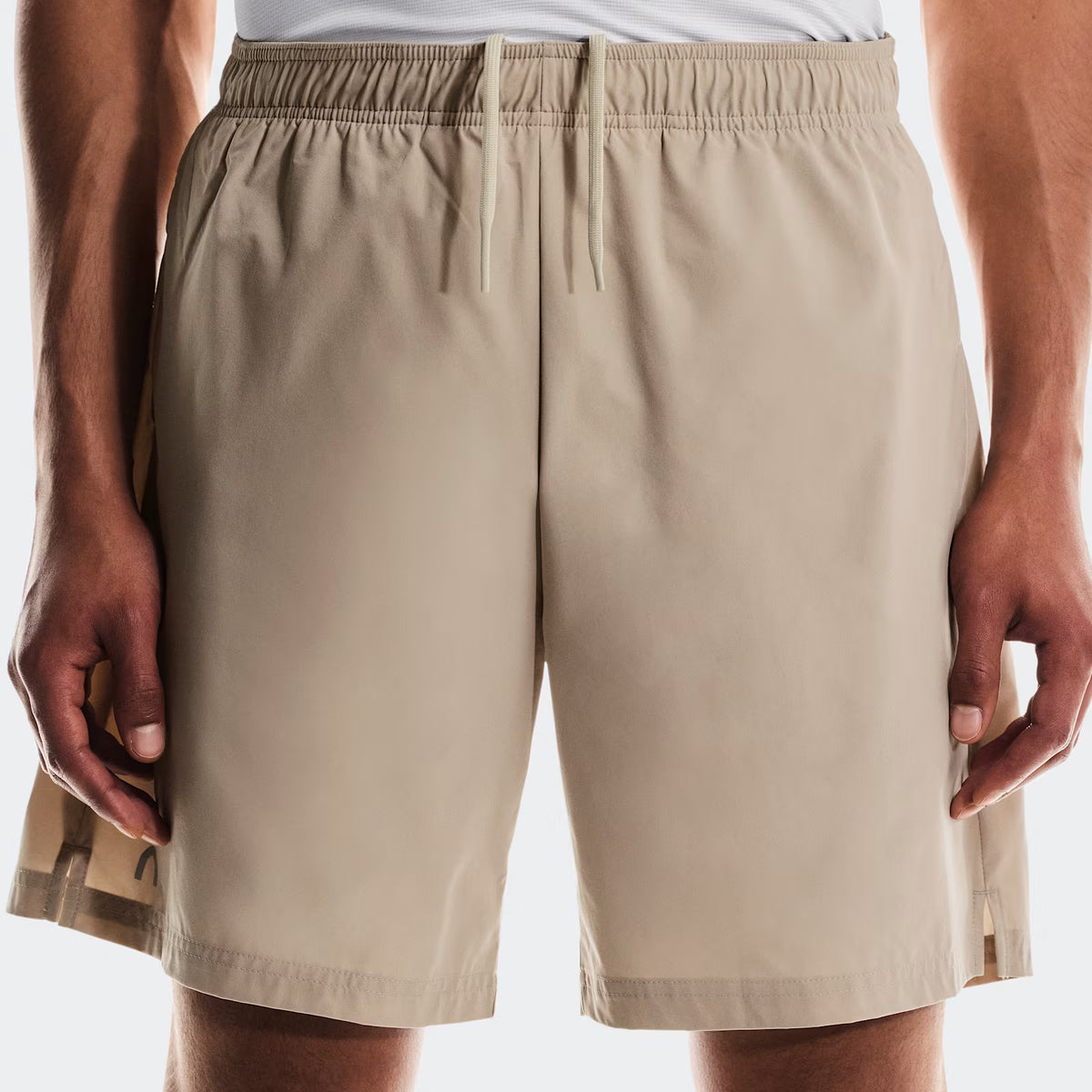On 7" Core Shorts Desert